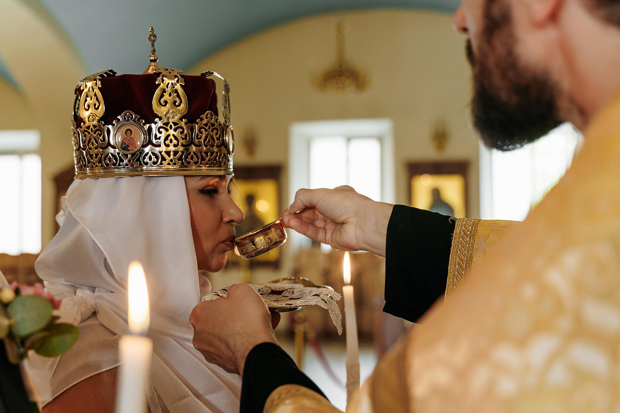 Венчание и прогулка у ГУМа (пол дня). Свадебный фотограф