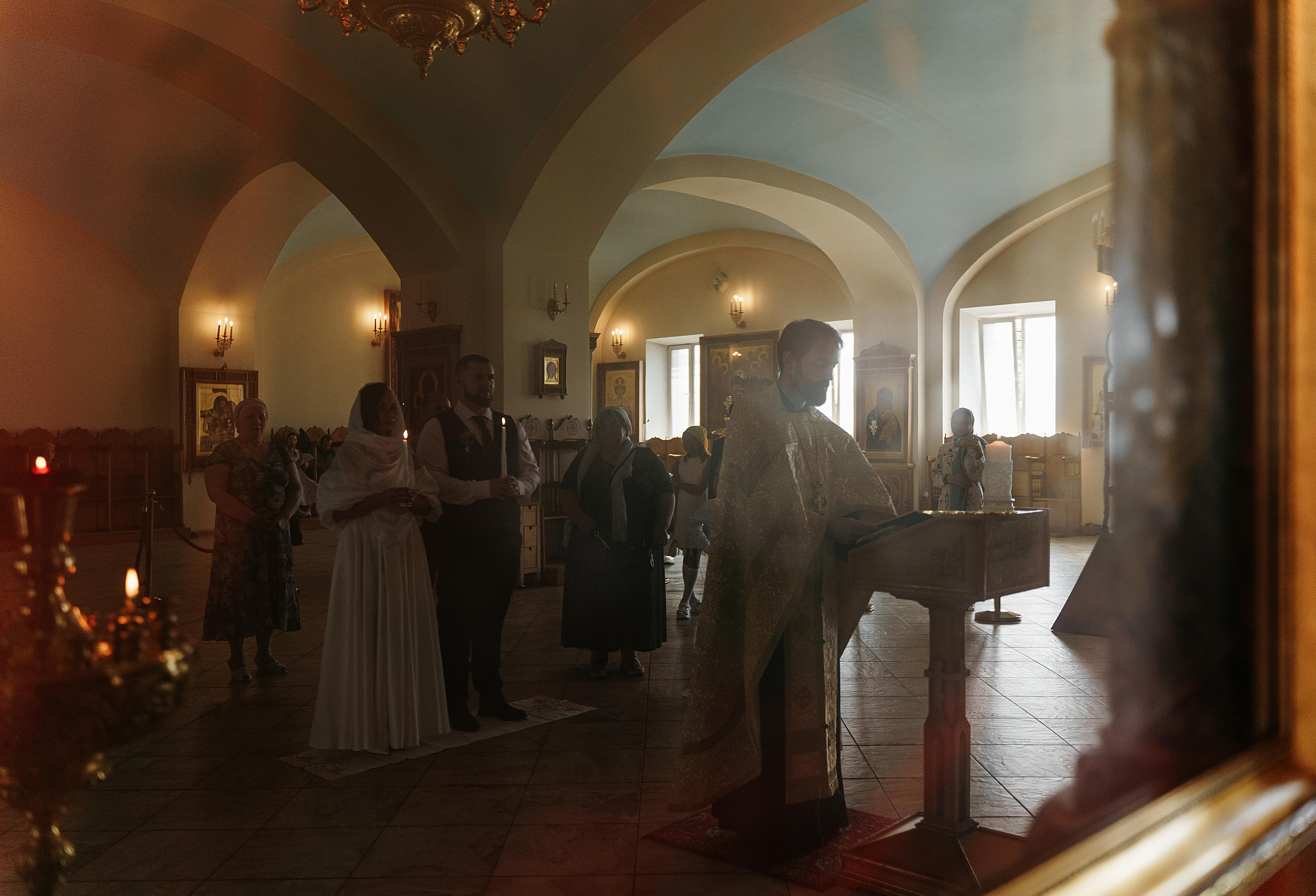 Венчание и прогулка у ГУМа (пол дня). Свадебный фотограф