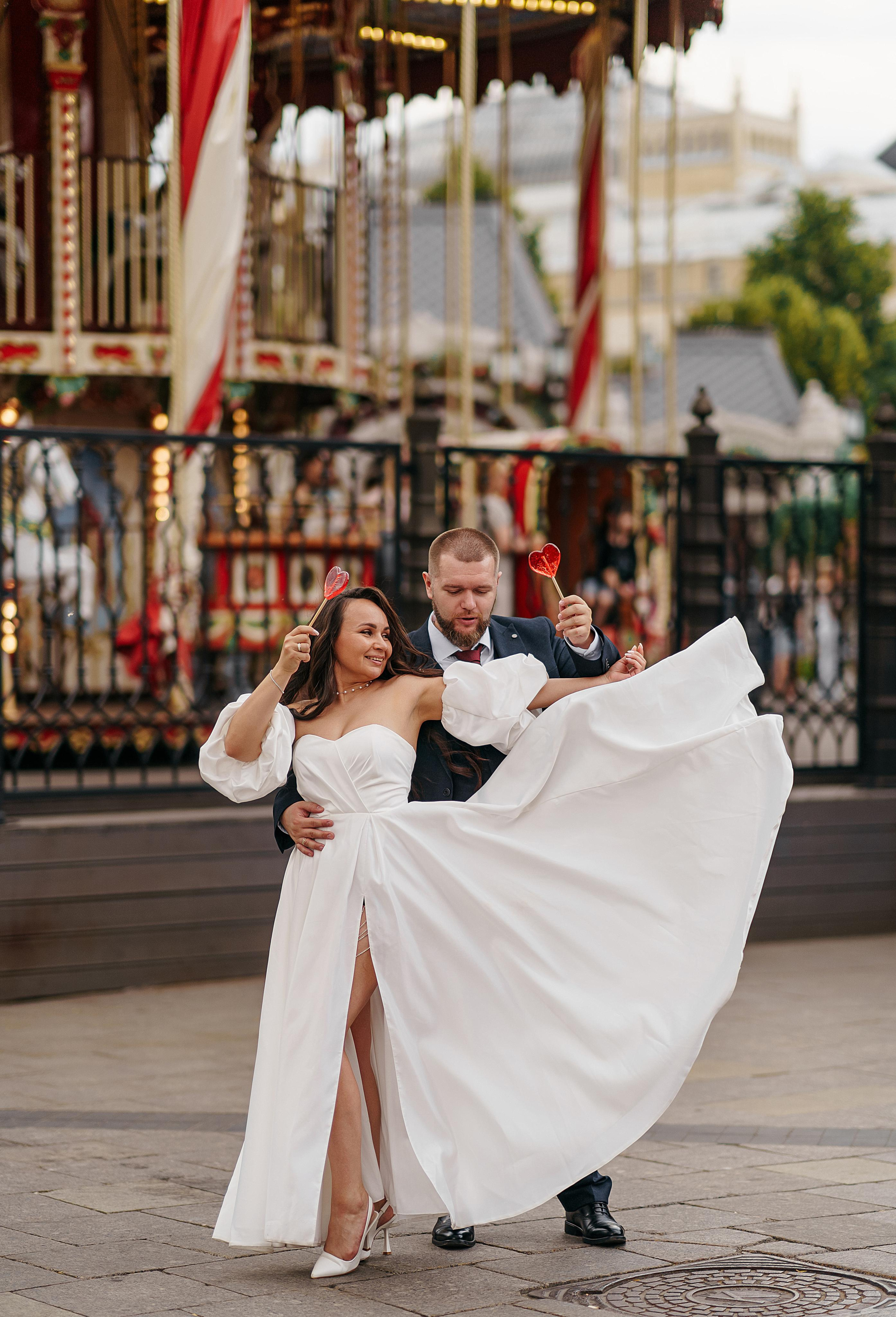 Венчание и прогулка у ГУМа (пол дня). Свадебный фотограф