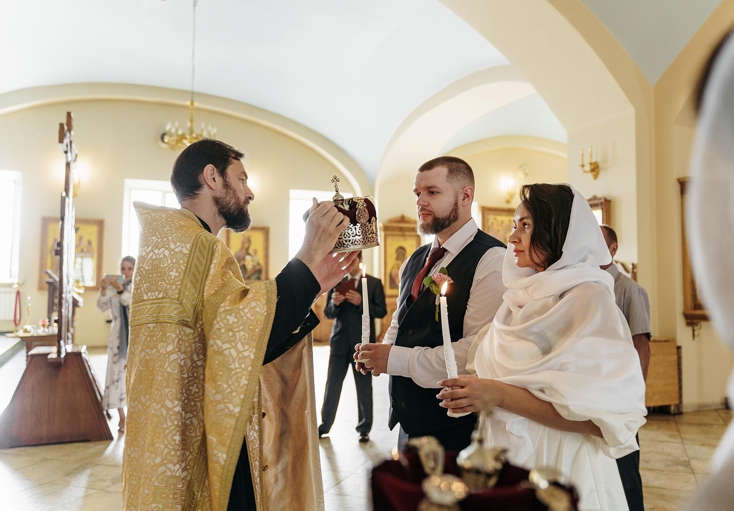 Венчание и прогулка у ГУМа (пол дня). Свадебный фотограф