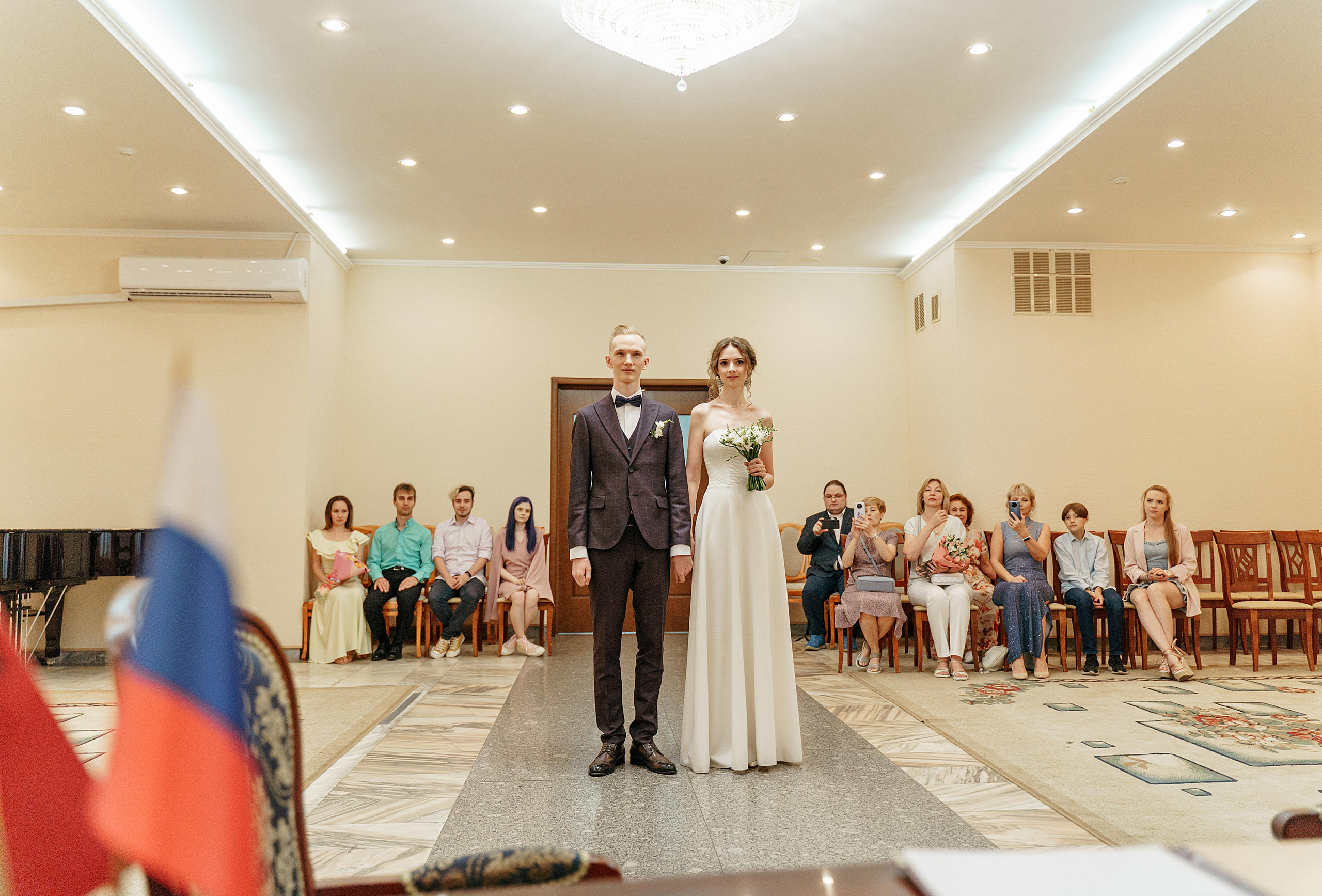 Антон и Анастасия (прогулка и ЗАГС). Свадебный фотограф