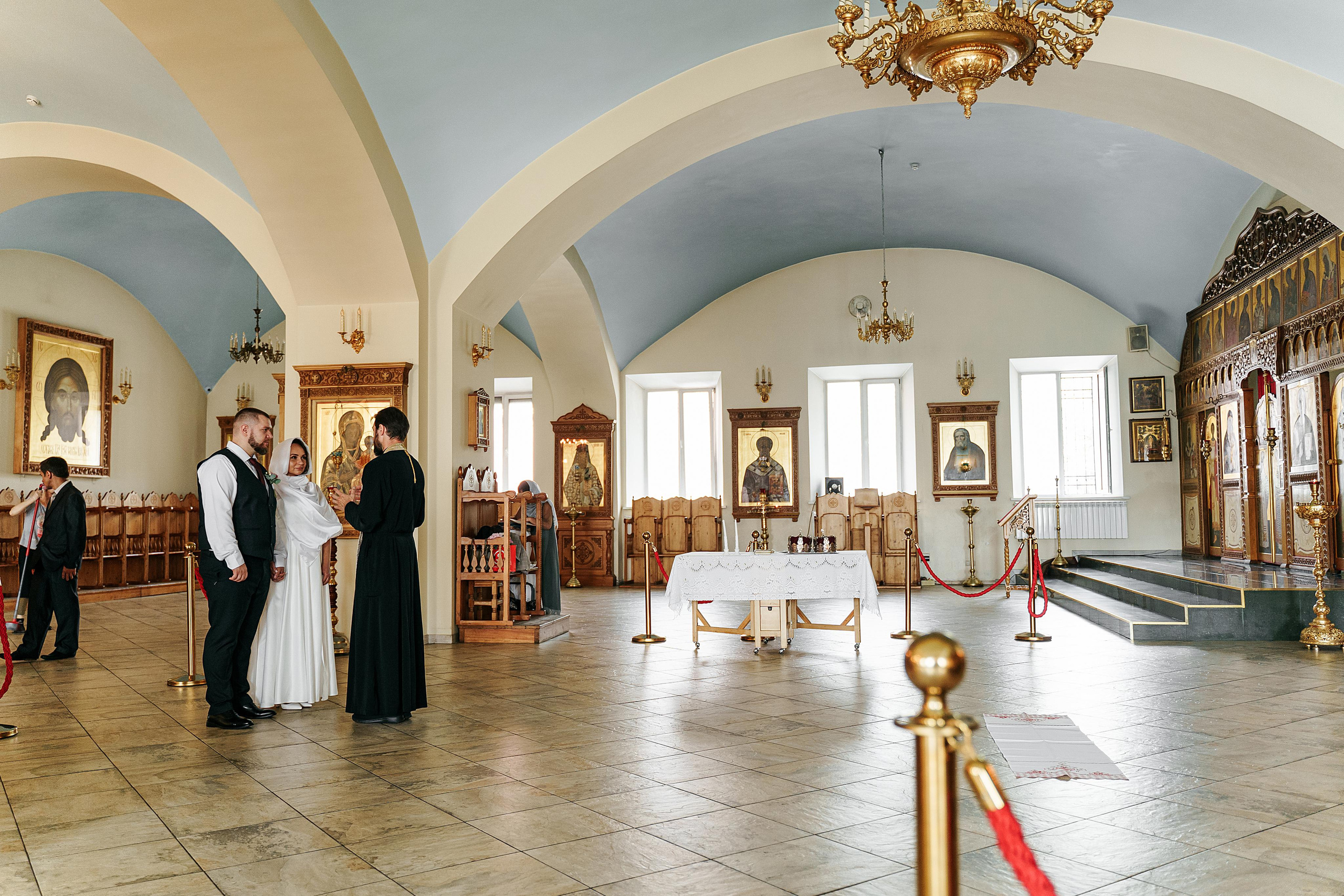 Венчание и прогулка у ГУМа (пол дня). Свадебный фотограф