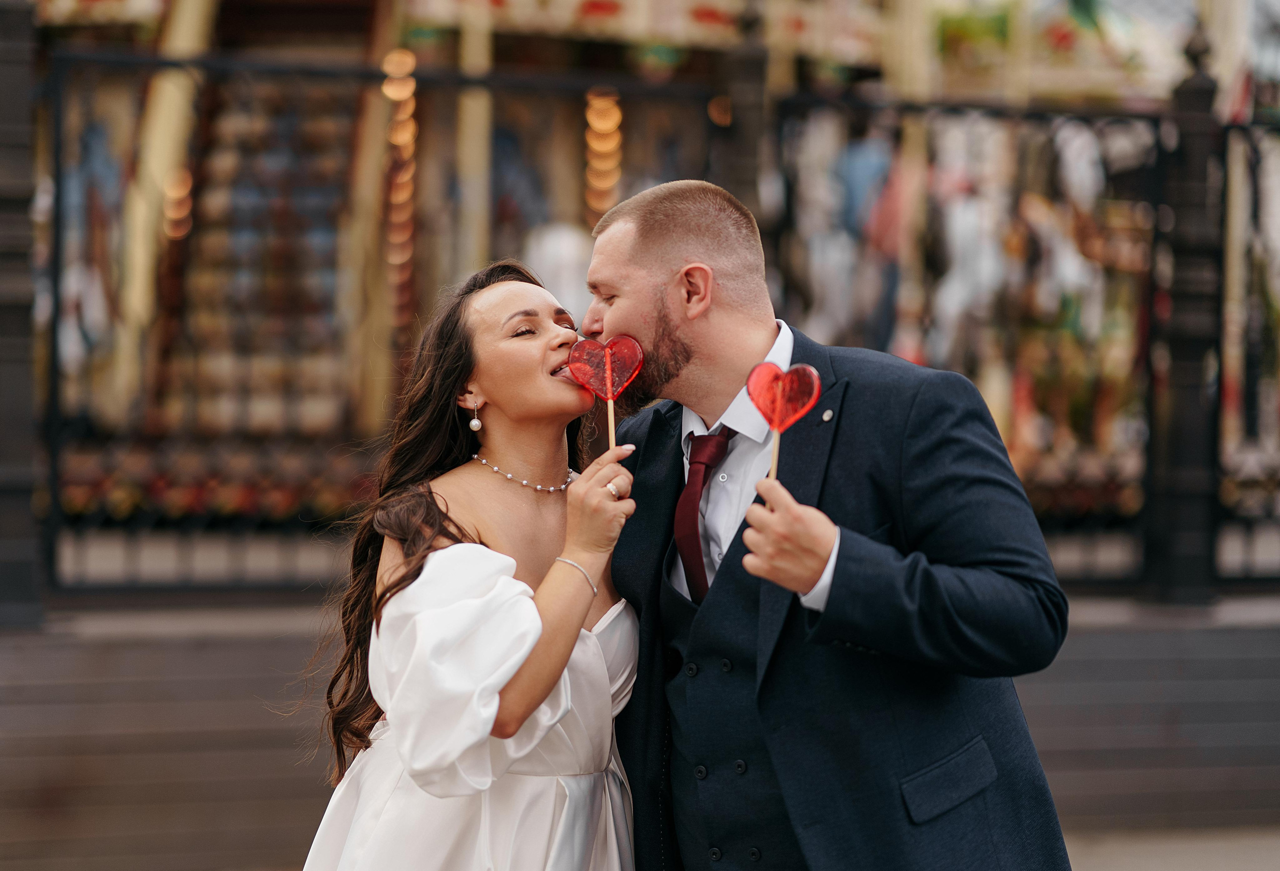 Венчание и прогулка у ГУМа (пол дня). Свадебный фотограф