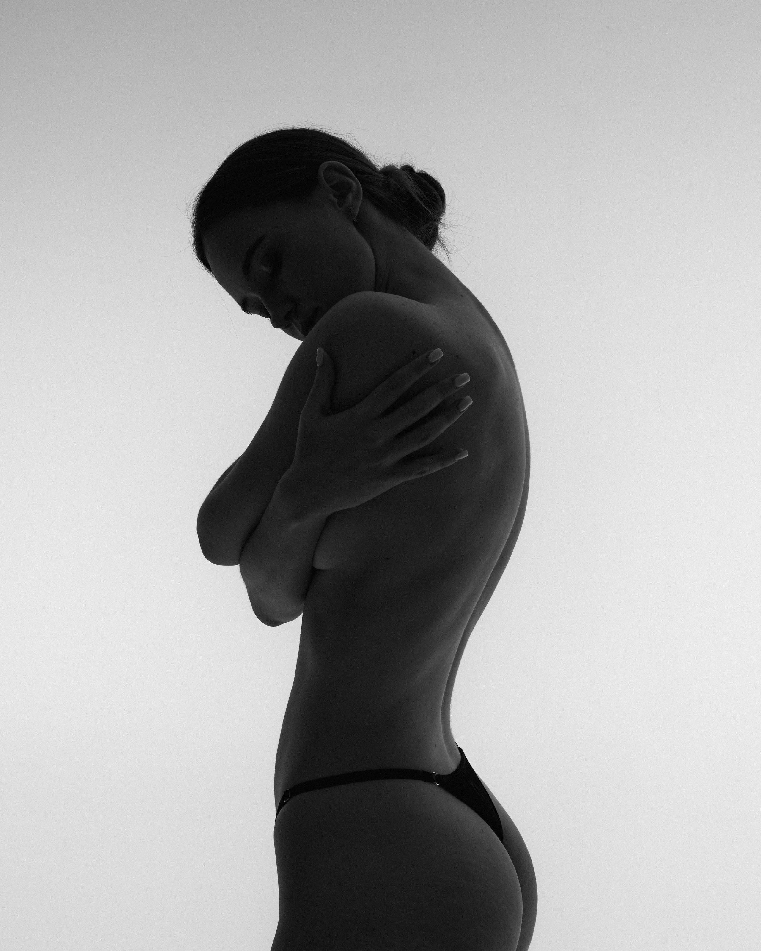 Позы Бельё, Рубашка, Штаны. Фотограф Тимофей Юров Москва