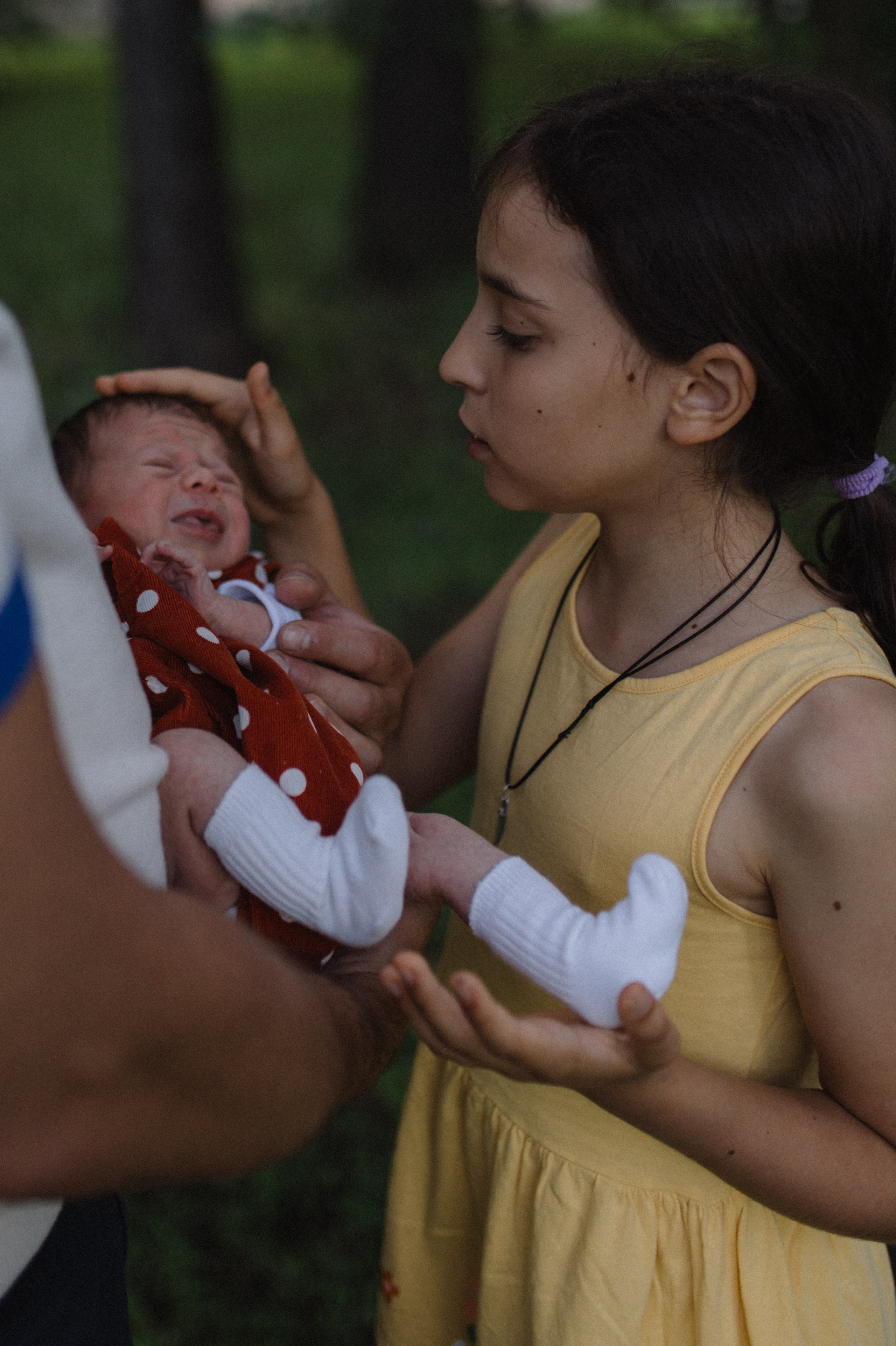 Прогулочная фотосессия новорожденного. Семейный фотограф в Москве и Люберцах Юлия Гуськова