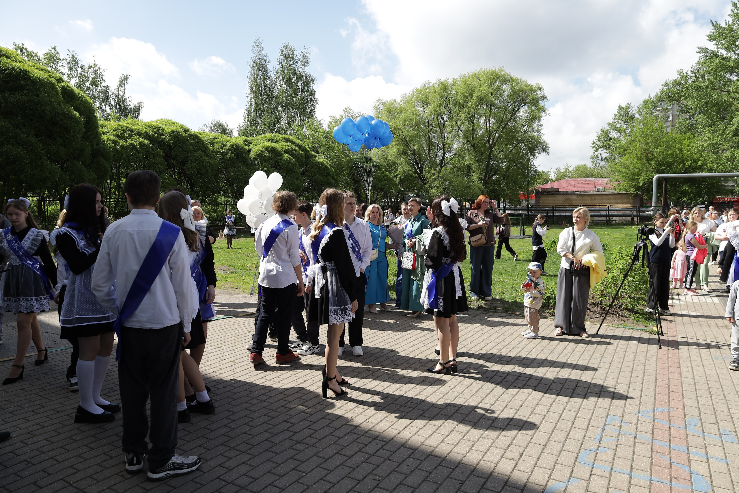 Последний звонок. Фотограф Надршина Лилия