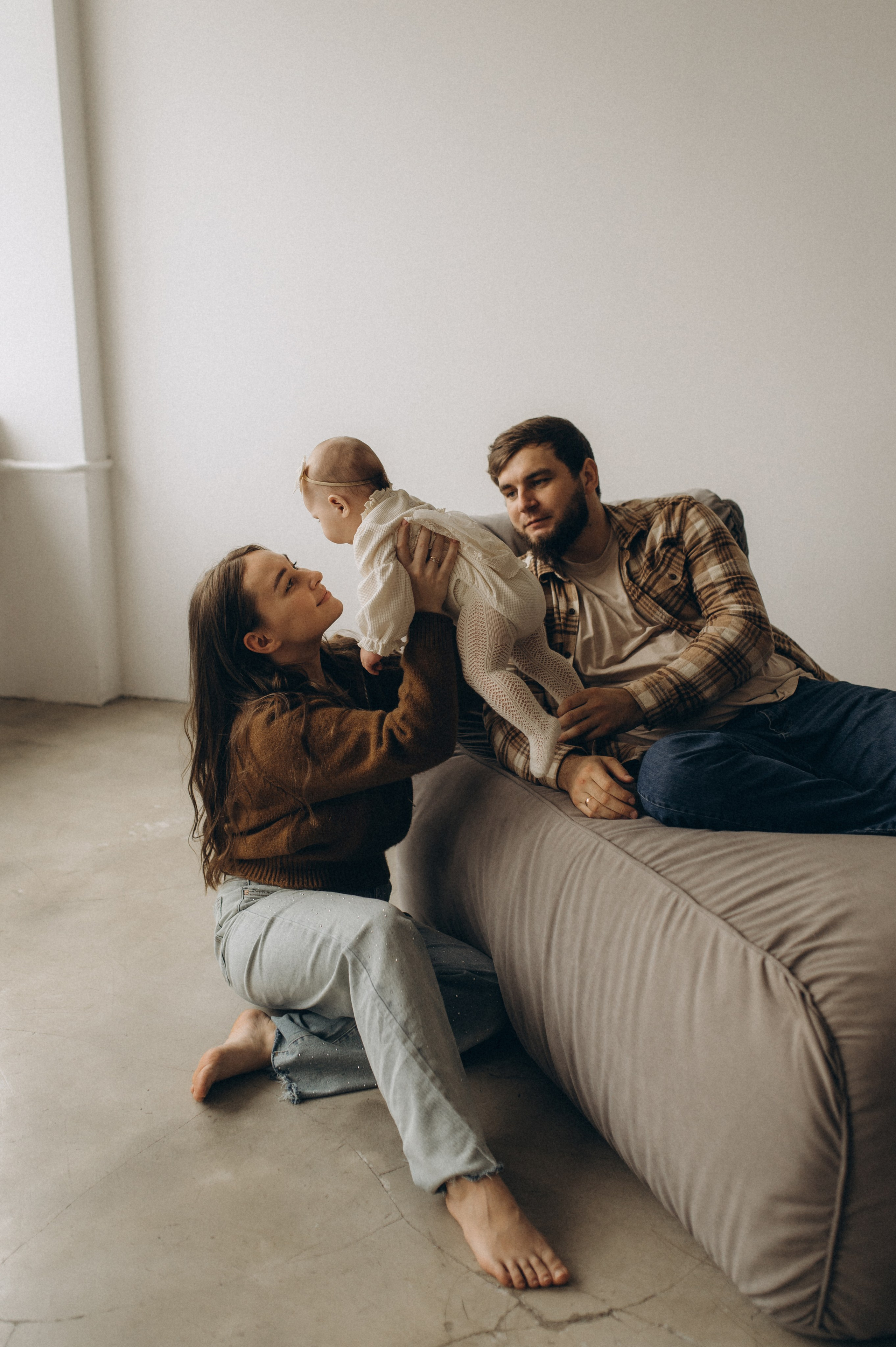 СЕМЕЙНАЯ СЪЕМКА В СТУДИИ. Семейный фотограф в Новосибирске Женя Индрикова