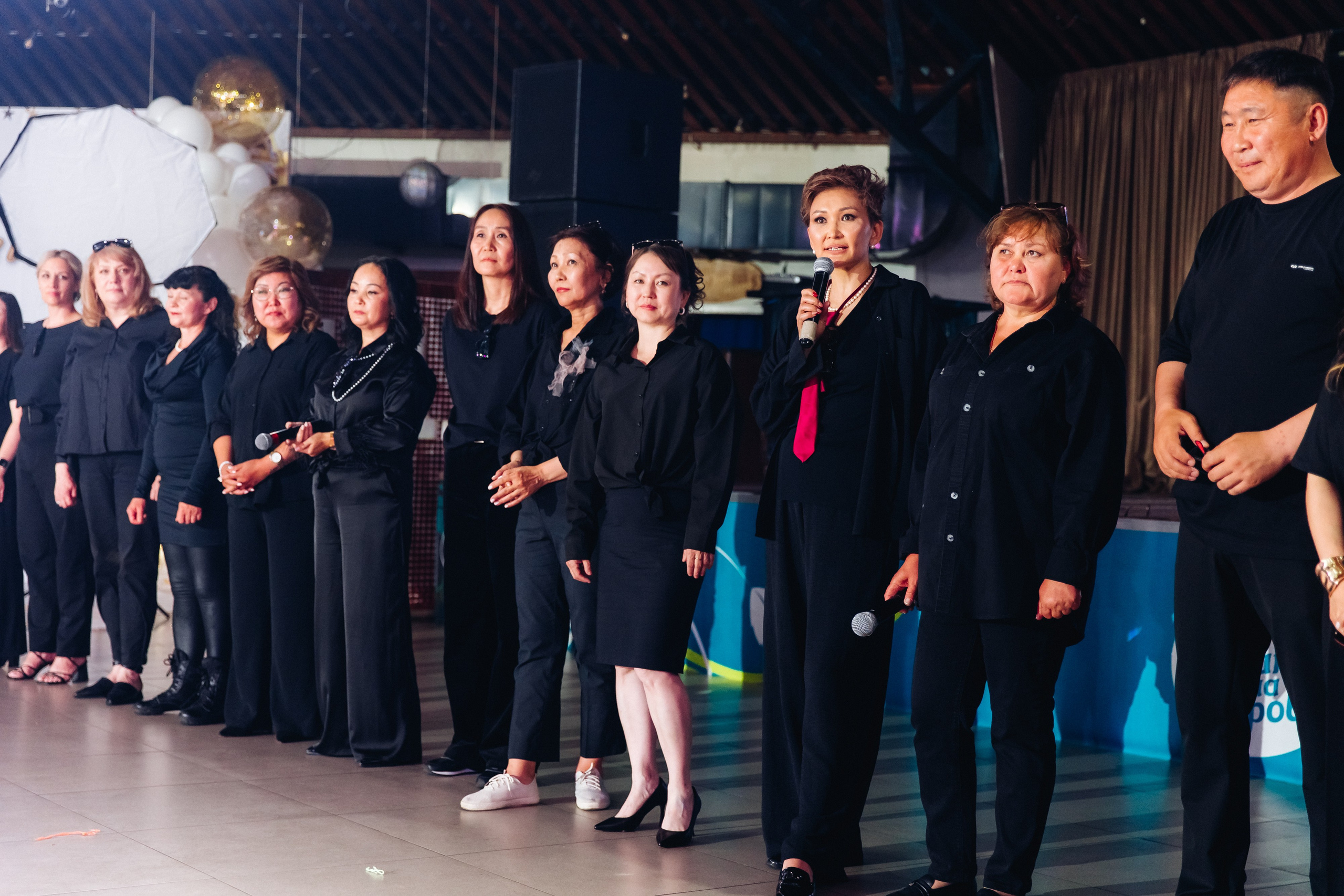 Выпускной вечер. 49 школа. Баран на корове. Свадебный и семейный фотограф в Улан-Удэ