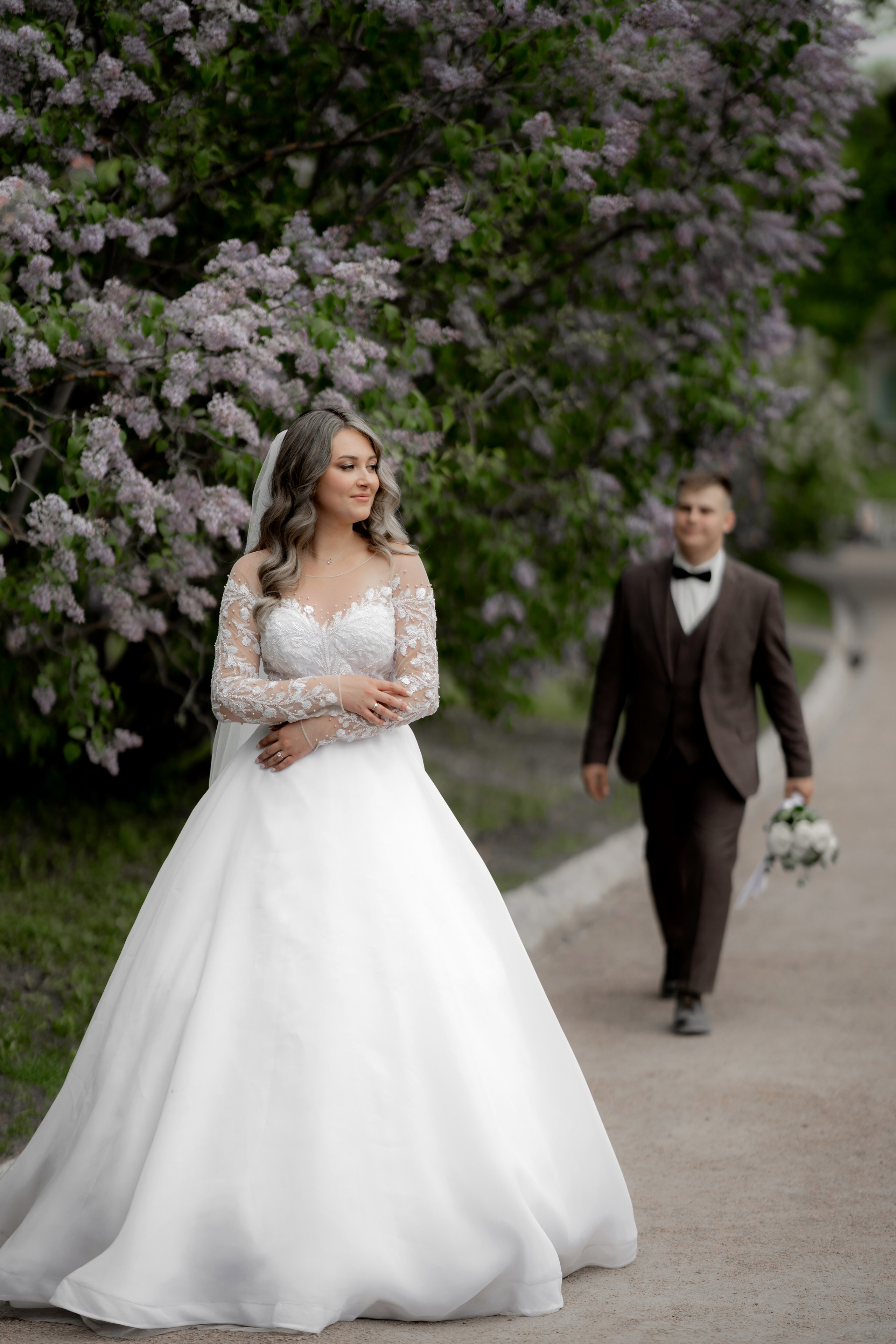 Красивые места для свадебной фотосессии летом в Санкт-Петербурге. Свадебный фотограф Александр Невский в Санкт-Петербурге