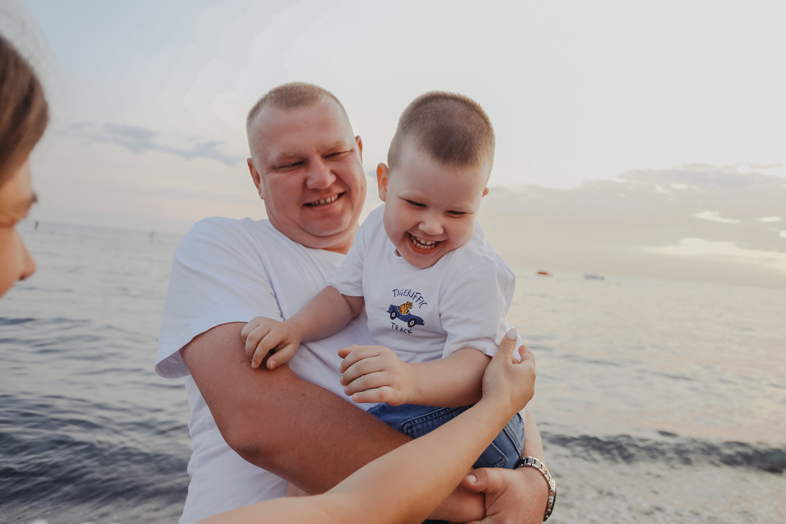 Динара. Милана Довгаль - семейный фотограф и видеограф  в Адлере и Сочи