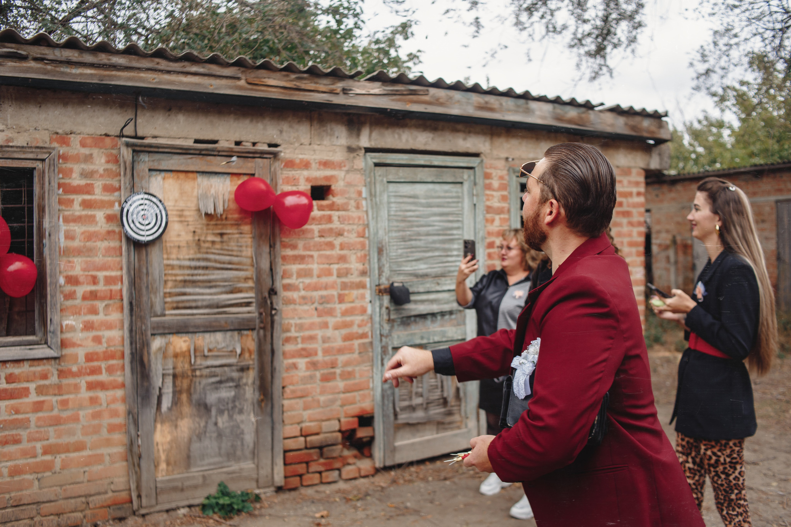 Свадебная фотосессия в стиле 90-х. Свадебный и семейный фотограф в Краснодарском крае Мария Данилкина