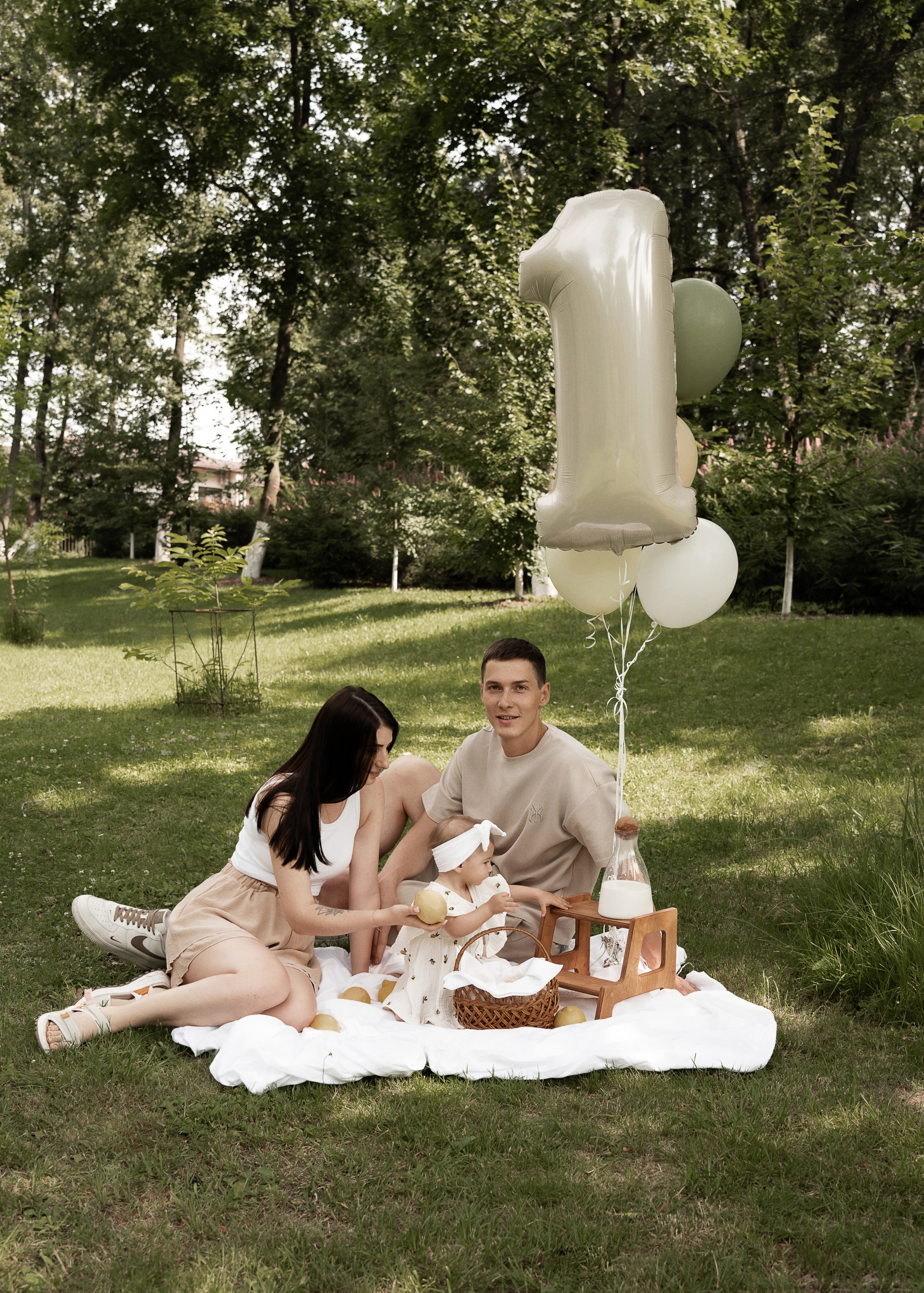 АЛИСА 1 ГОДИК. Женский портрет