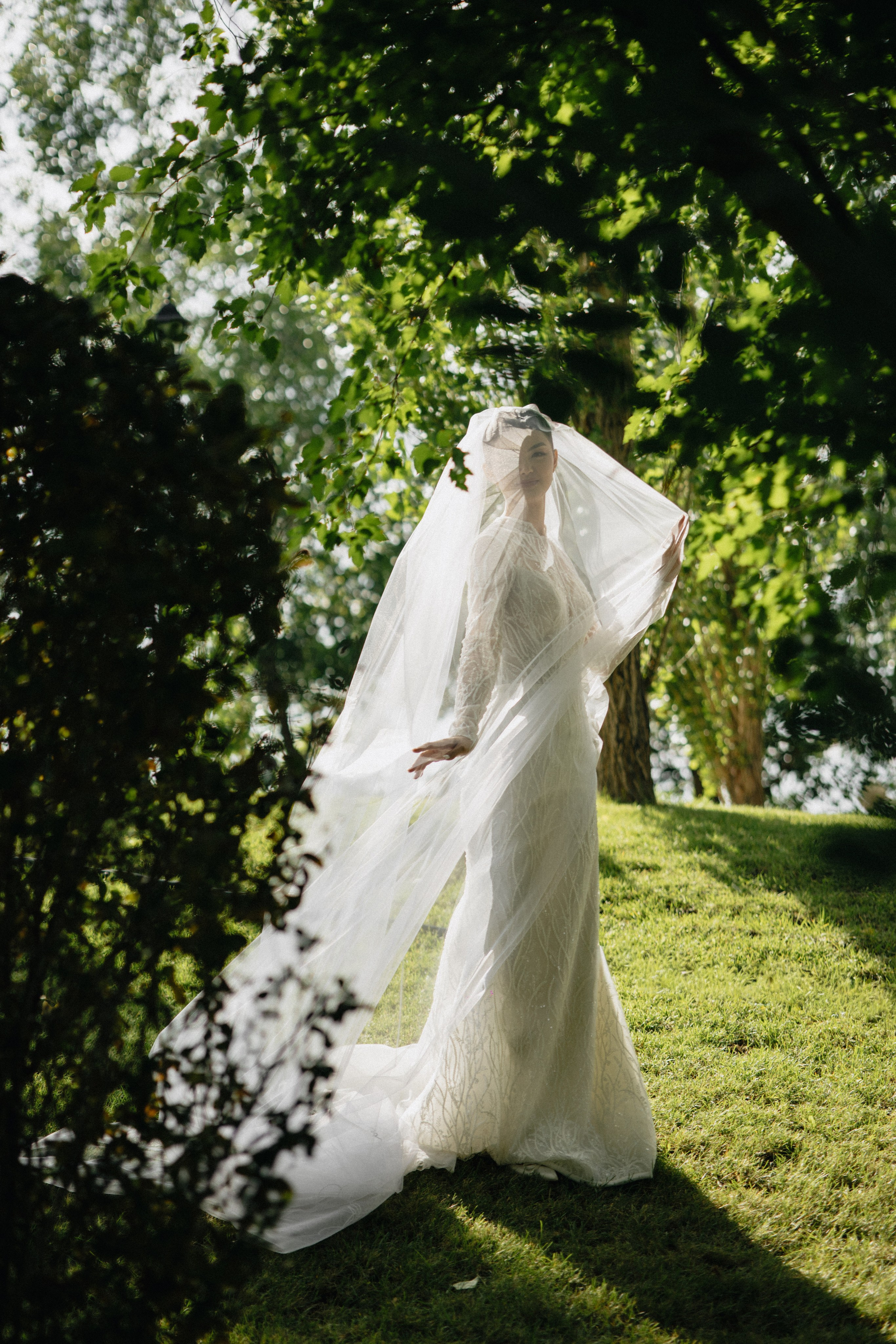 Erasyl & Sabina. Shakhmanoff.kz