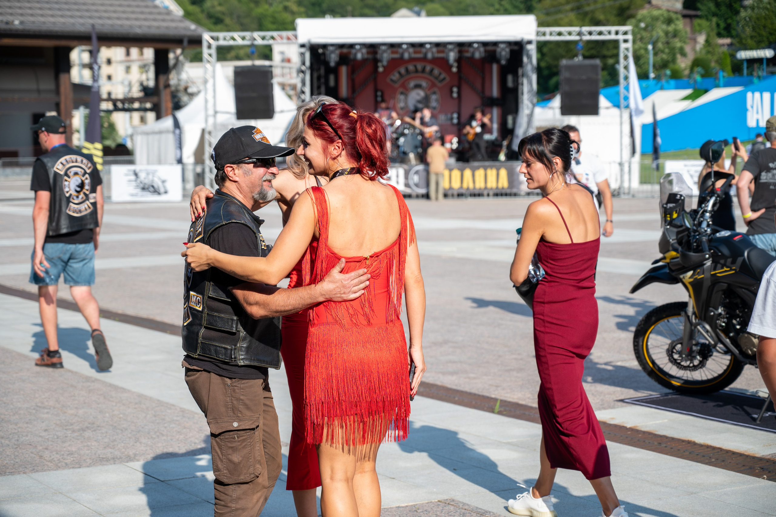 11- ый Ежегодный Байк Фестиваль " Медвежья МОТО ПОЛЯНА». Фотографирую счастливых людей в Сочи