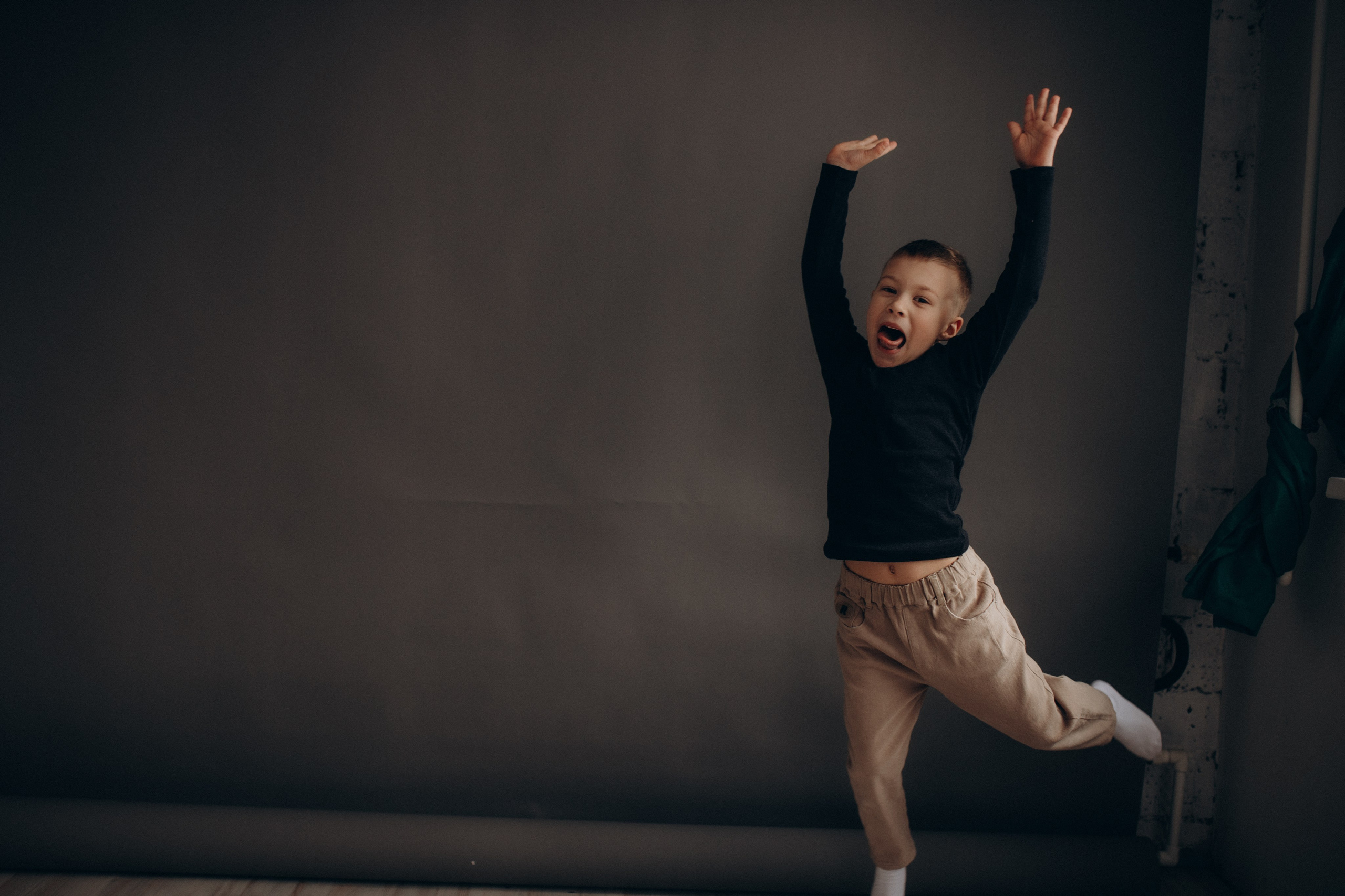 Семейная фотосессия в студии г. Тихвин. Услуги