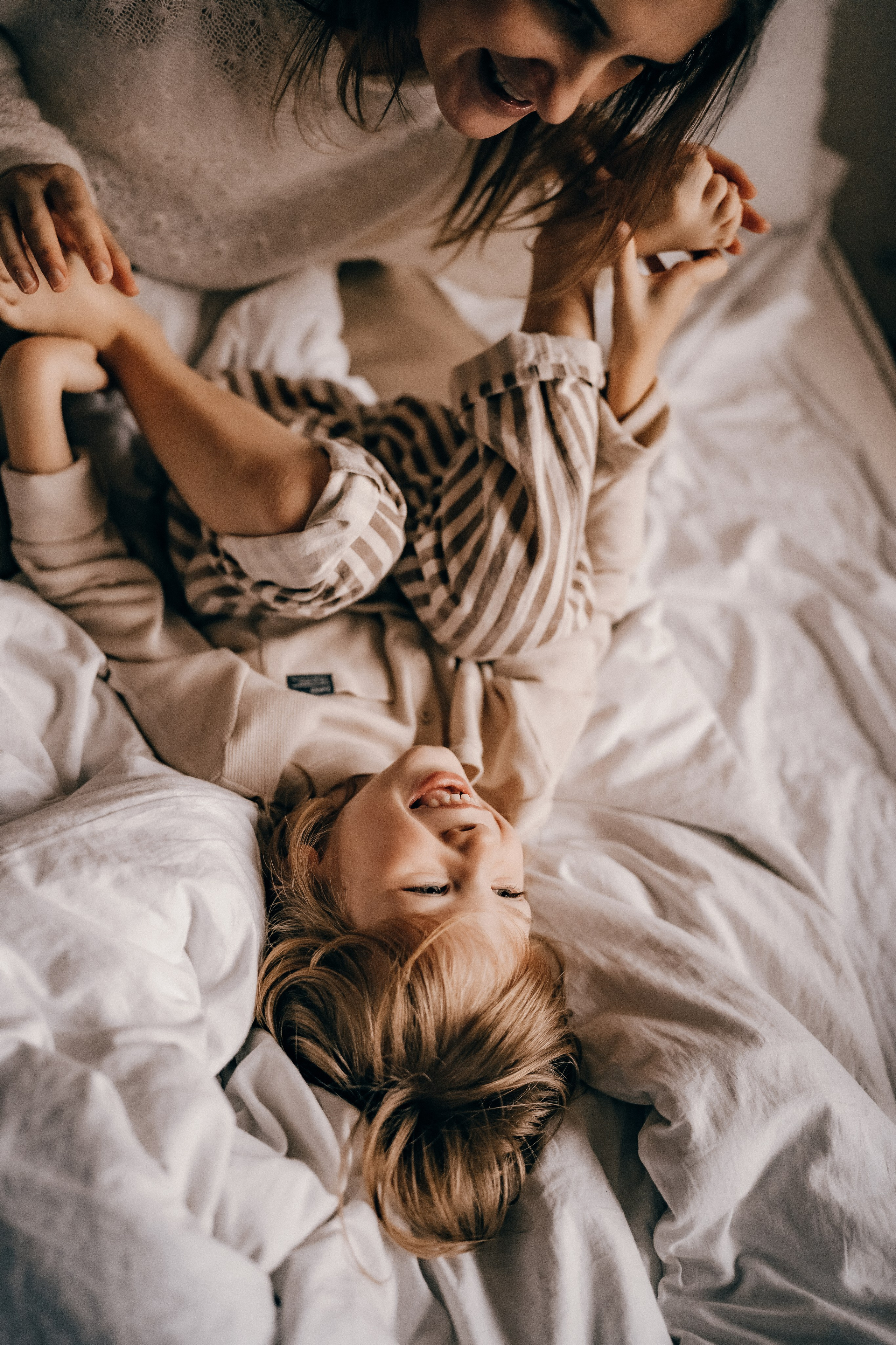 Объятья и немного баловства. Главная