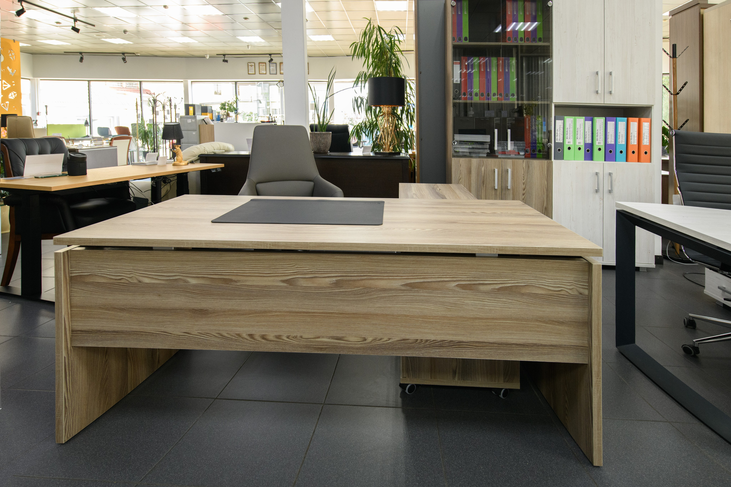 Интерьер мебельного салона Юнитекс. Профессиональная фотосъемка. Ростов-на-Дону