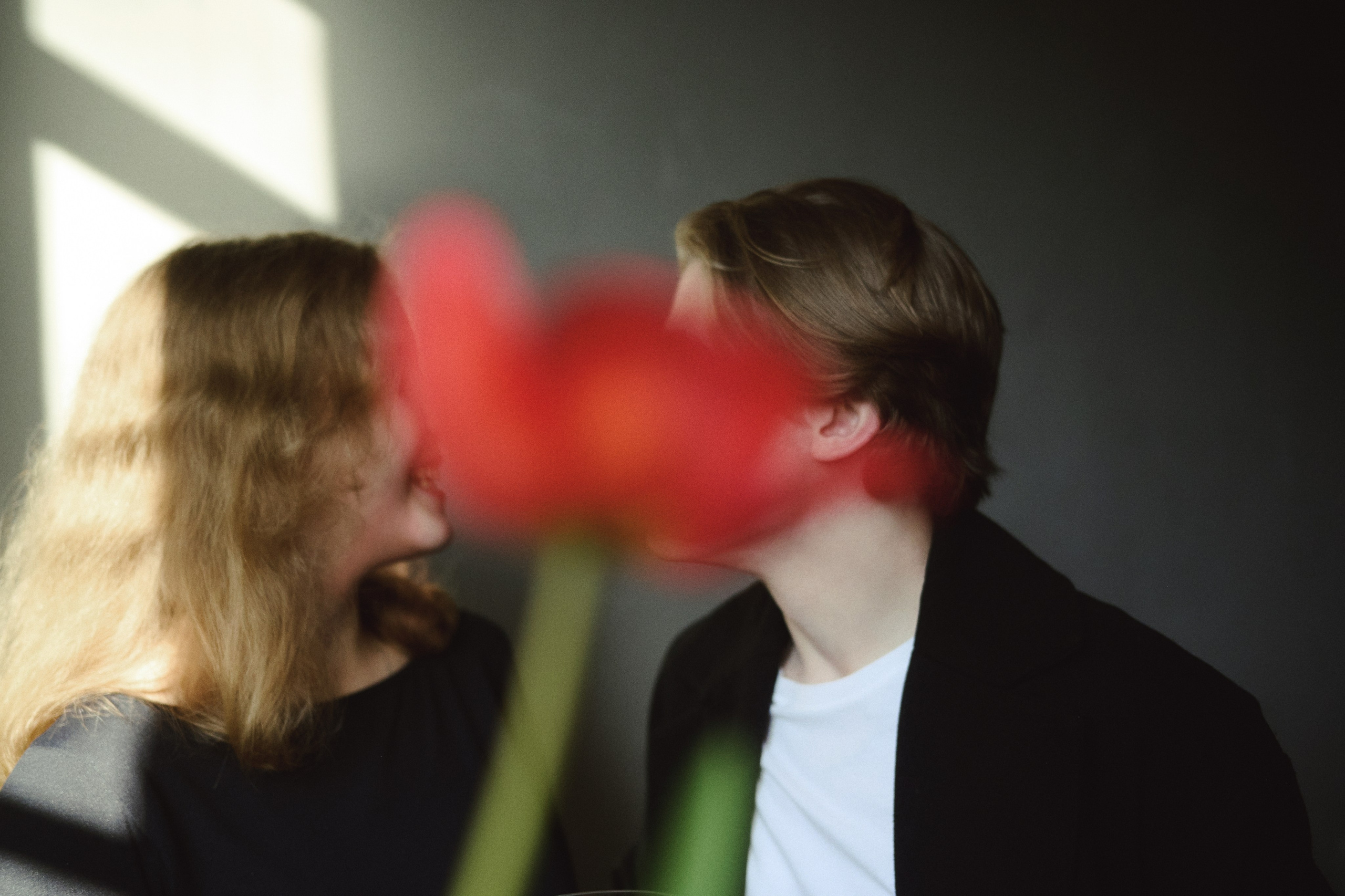 День рождения в Питерской парадной. May the numbers guide us