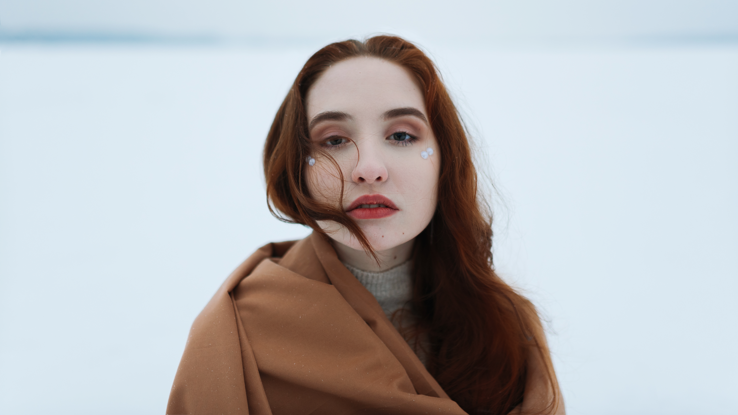 В мечтах апрель. Komonev