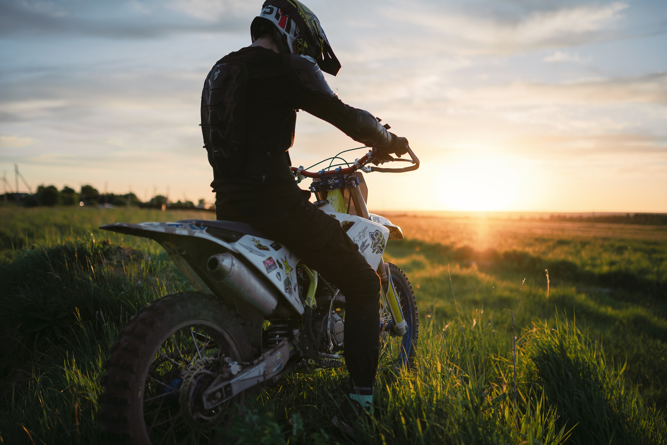 Посреди пастельных тонов. Komonev