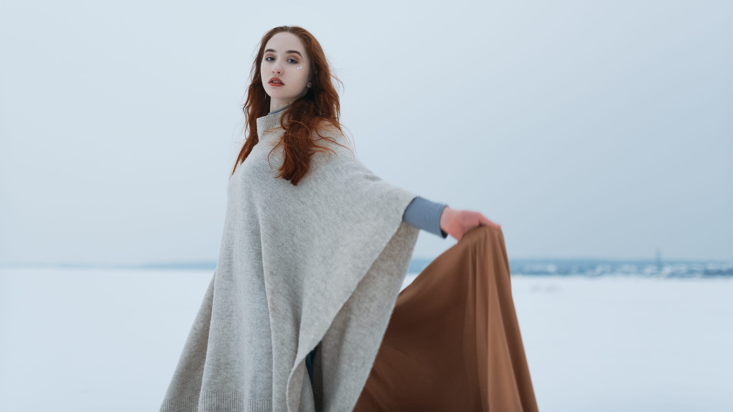 В мечтах апрель. Komonev