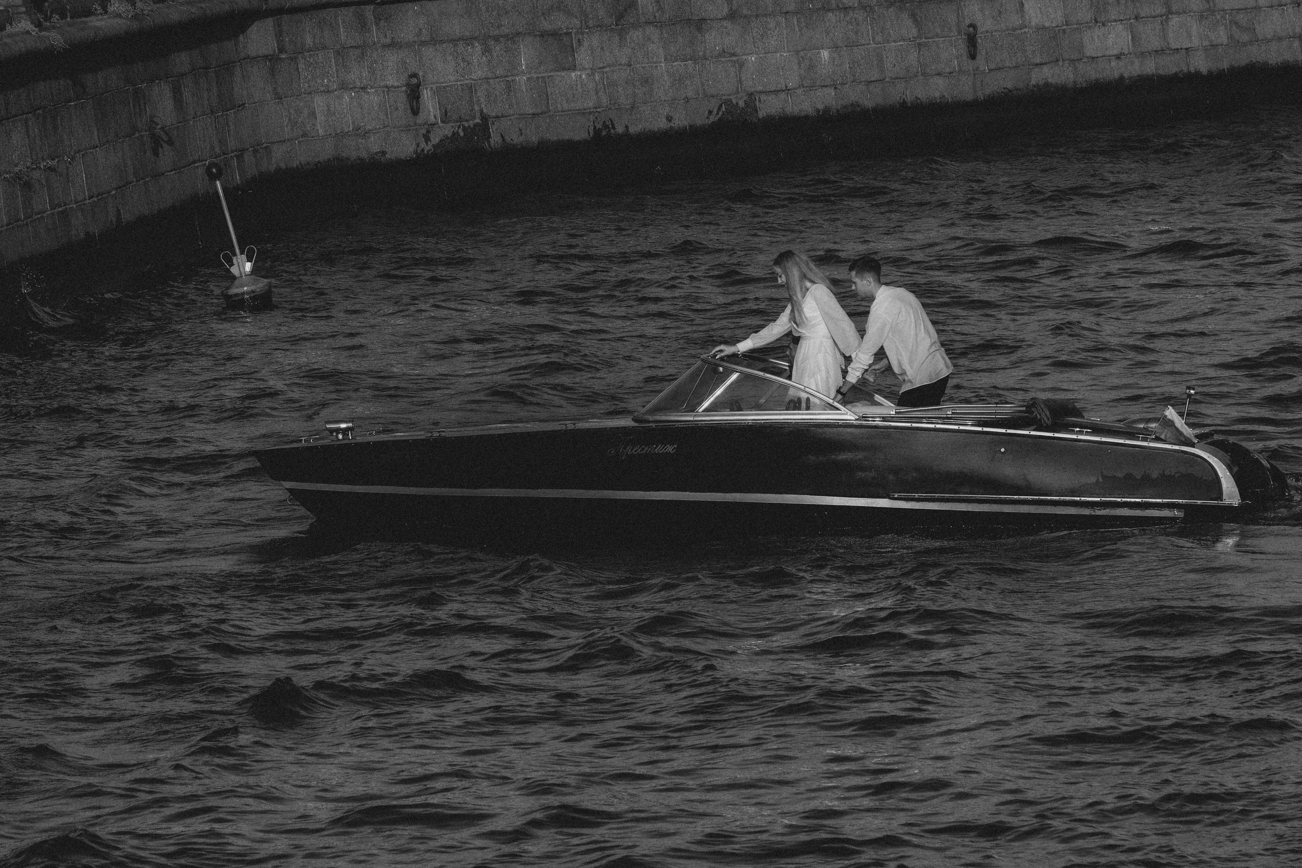 СВАДЕНБНАЯ СЬЕМКА НА КАТЕРЕ ПО КАНАЛАМ САНКТ-ПЕТЕРБУРГА И В АКВАТОРИИ НЕВЫ. Профессиональный фотограф, Санкт-Петербург — Виктория Богомолова
