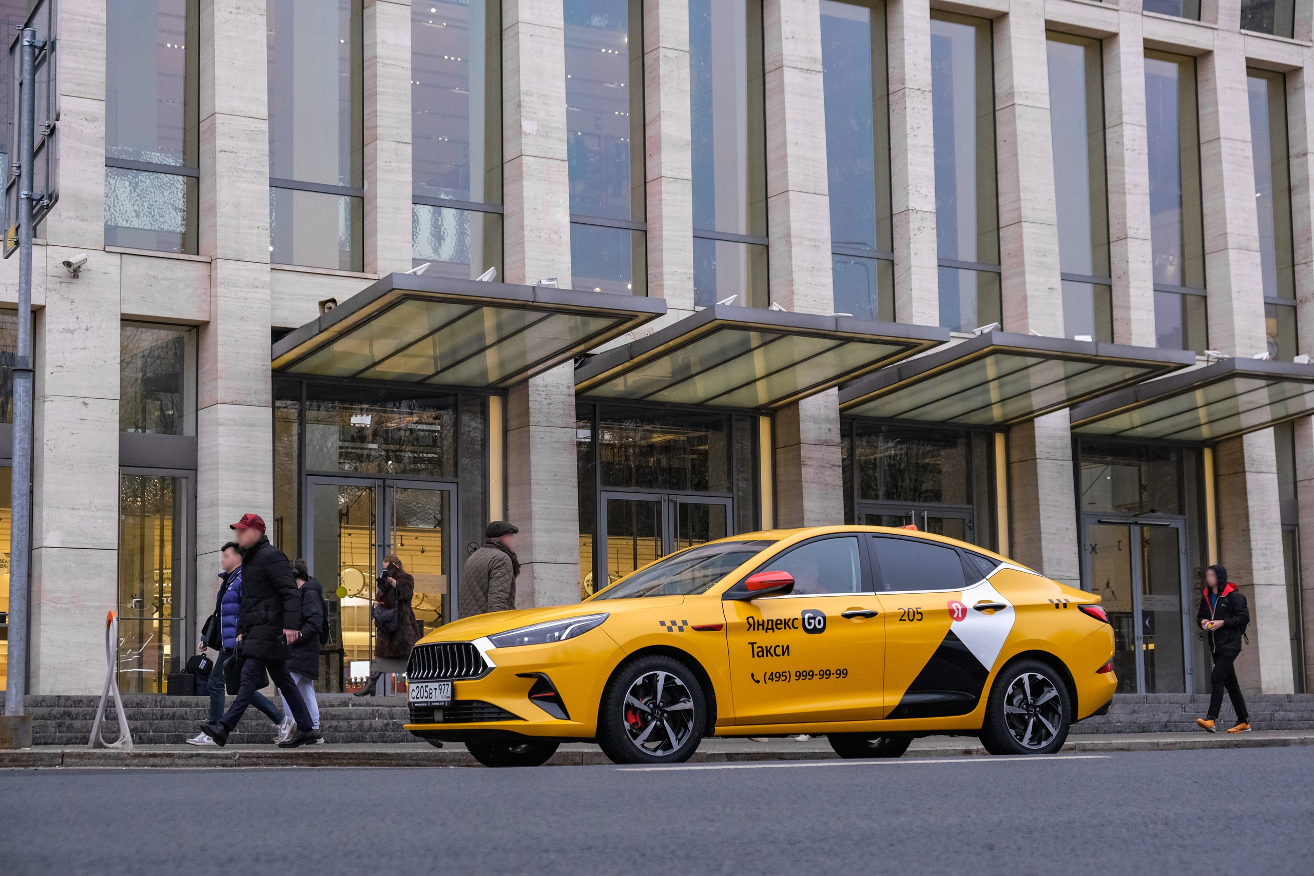 Автомобили и мотоциклы. Фотограф Женя Сальцын