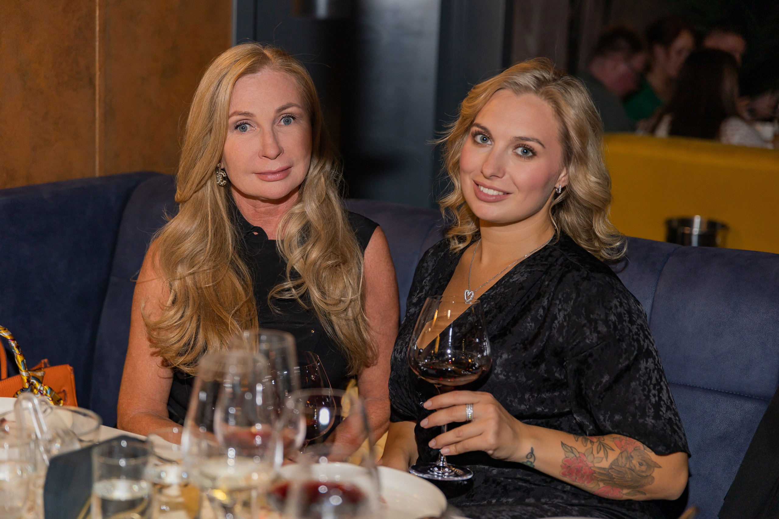 Дигустация вина от магазина Дилан в ресторане Кантина. Выпускные альбомы во Владивостоке