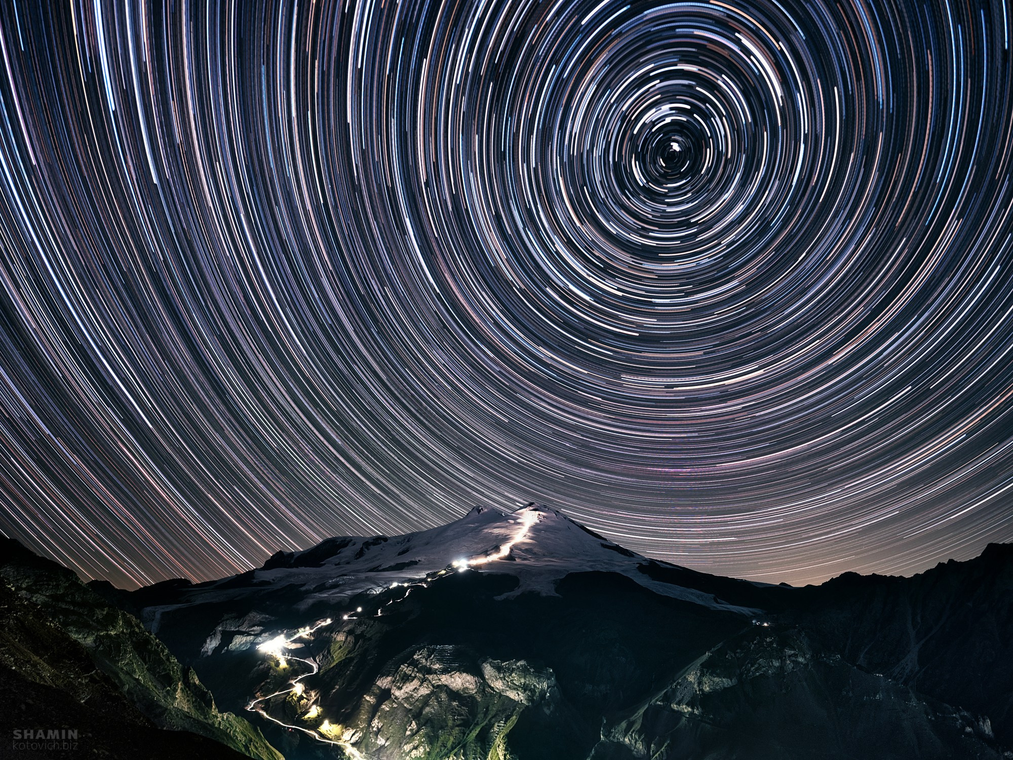 ночной пейзаж, ночная фотография, арт-пейзаж, астрофотография, Млечный Путь, съёмка звёздного неба, фотограф ночного неба, nightscape, night photography Russia, Константин Шамин фотограф, Kotovich, astro landscape, astrophotography art, long exposure landscape, star trails photography, дрон ночная съёмка, светопись, арт-фотография природы