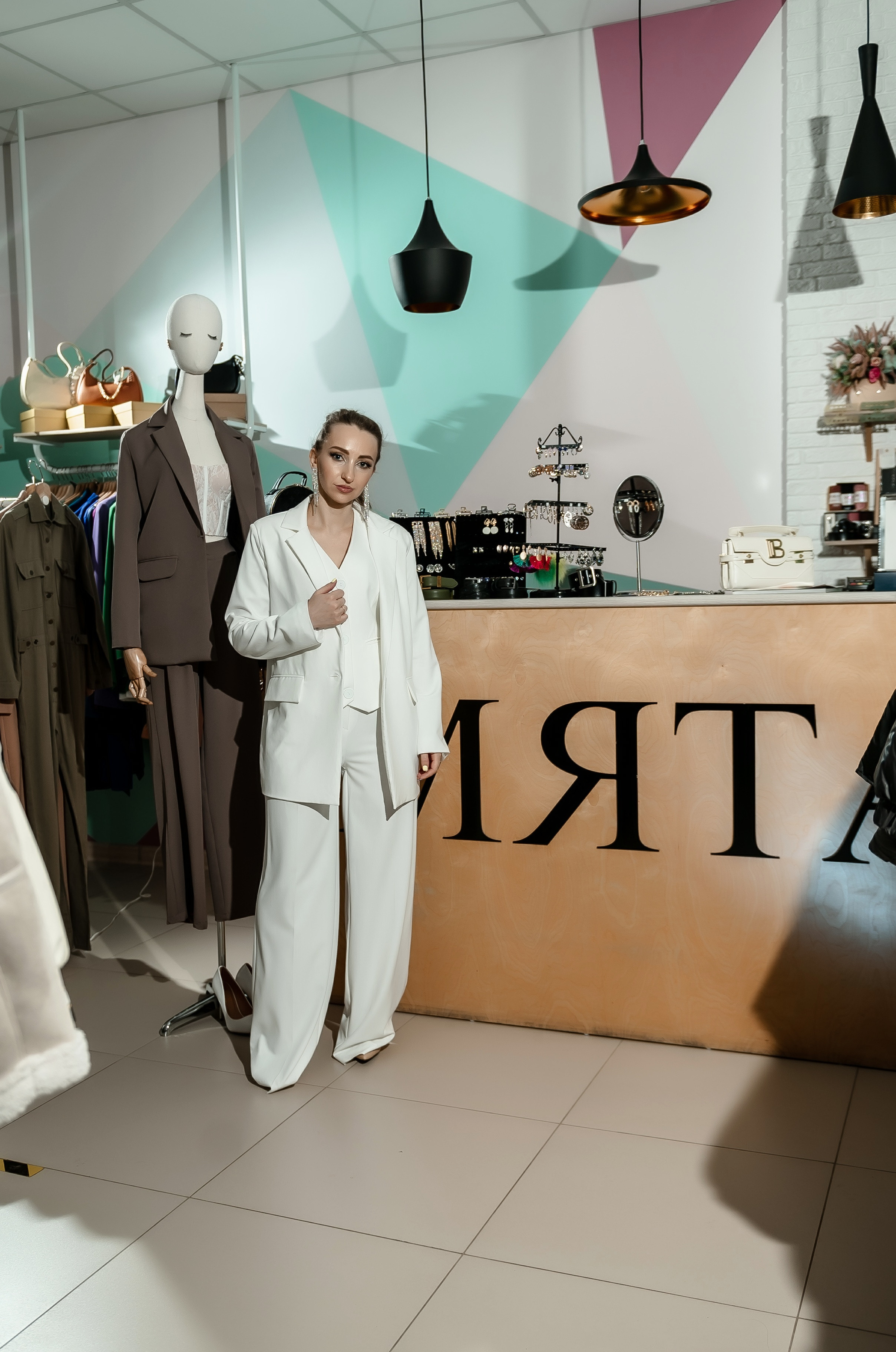 Съемка в шоуруме Мята. ст. Выселки. Фотограф Котова Валентина