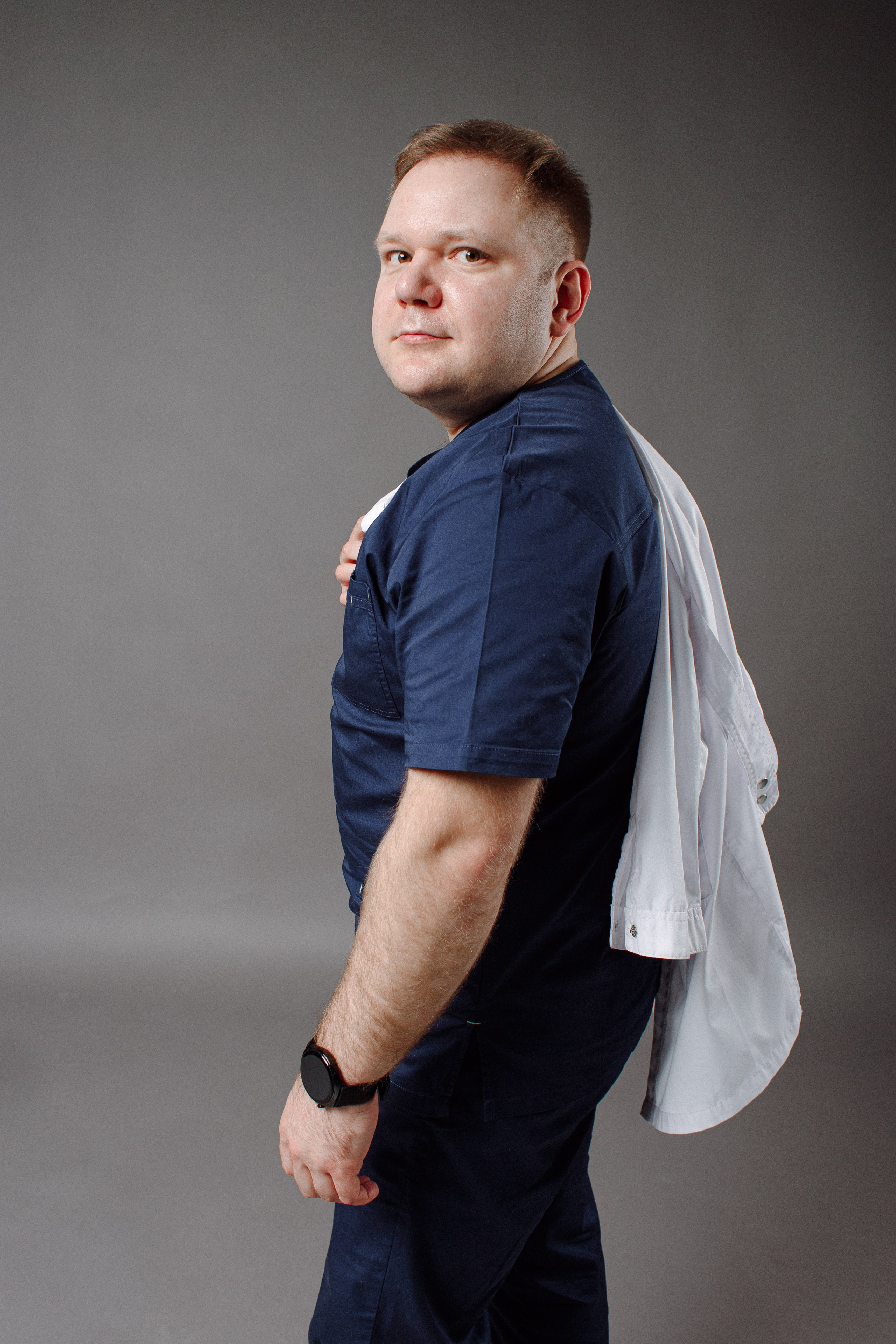 Съёмка врача в студии. Фотограф врача в Нижнем Новгороде и Нижегородской области.