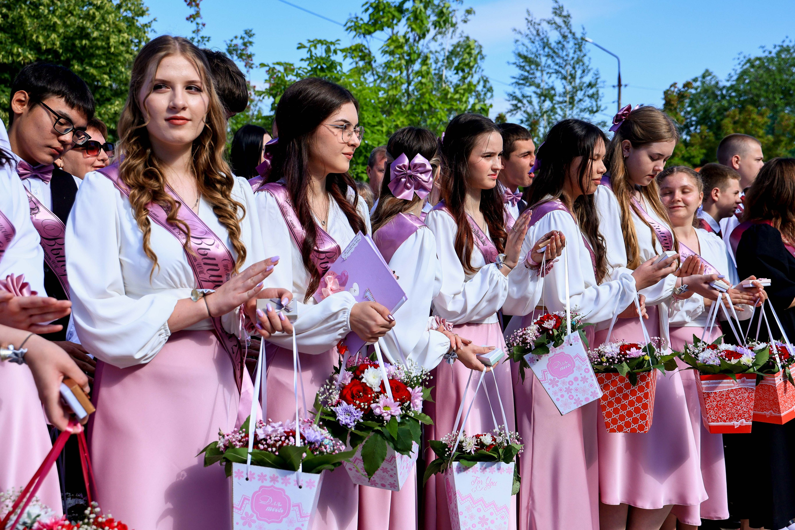 ШКОЛА ПОСЛЕДНИЙ ЗВОНОК. Свадебный фотограф — видеограф в г. Астрахань Екатерина Юмашева