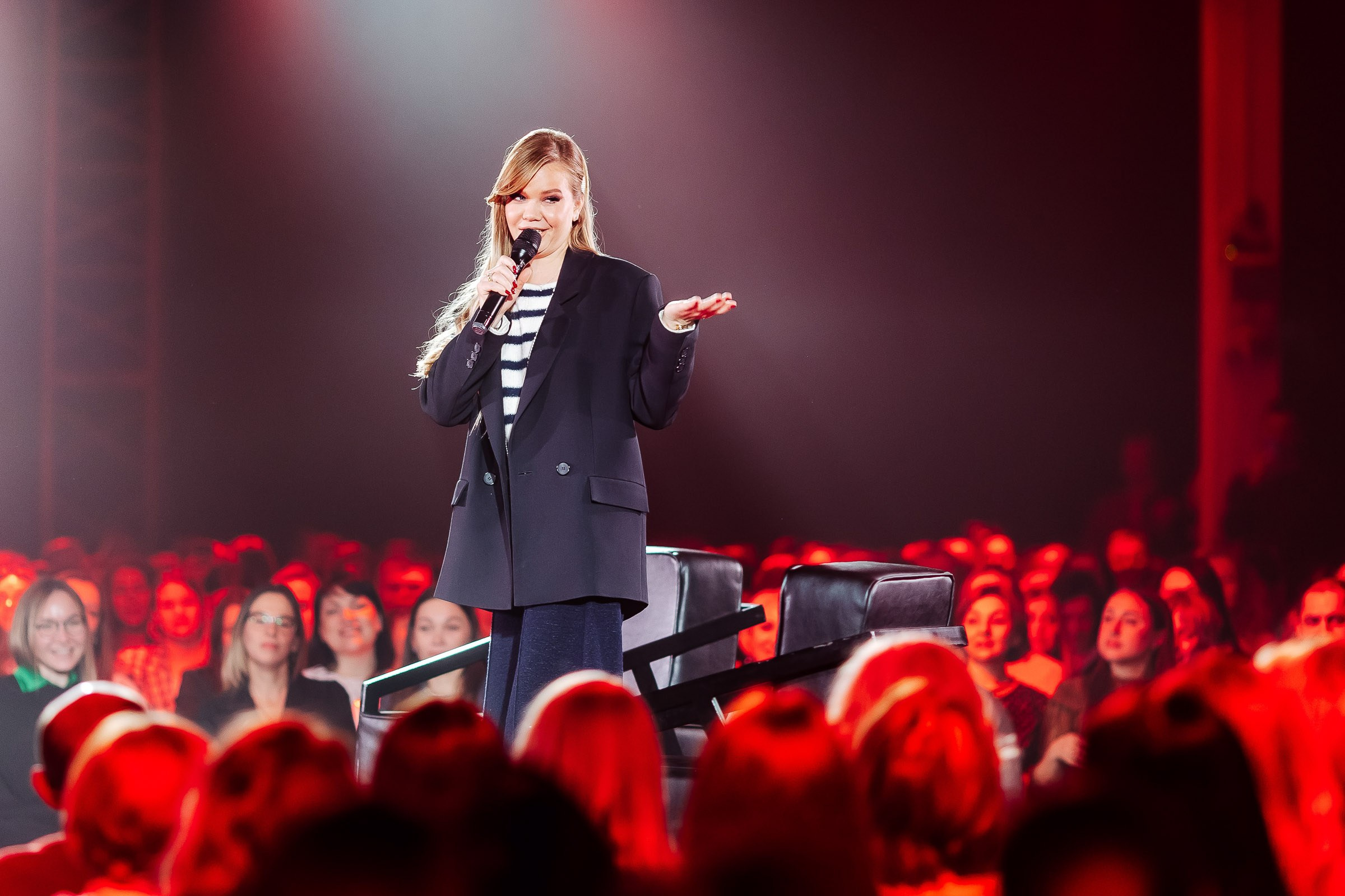 Альфа Конфа. Кадровик продакшн: Фото и видеосъемка форумов, конференций, масштабных событий в Иркутске