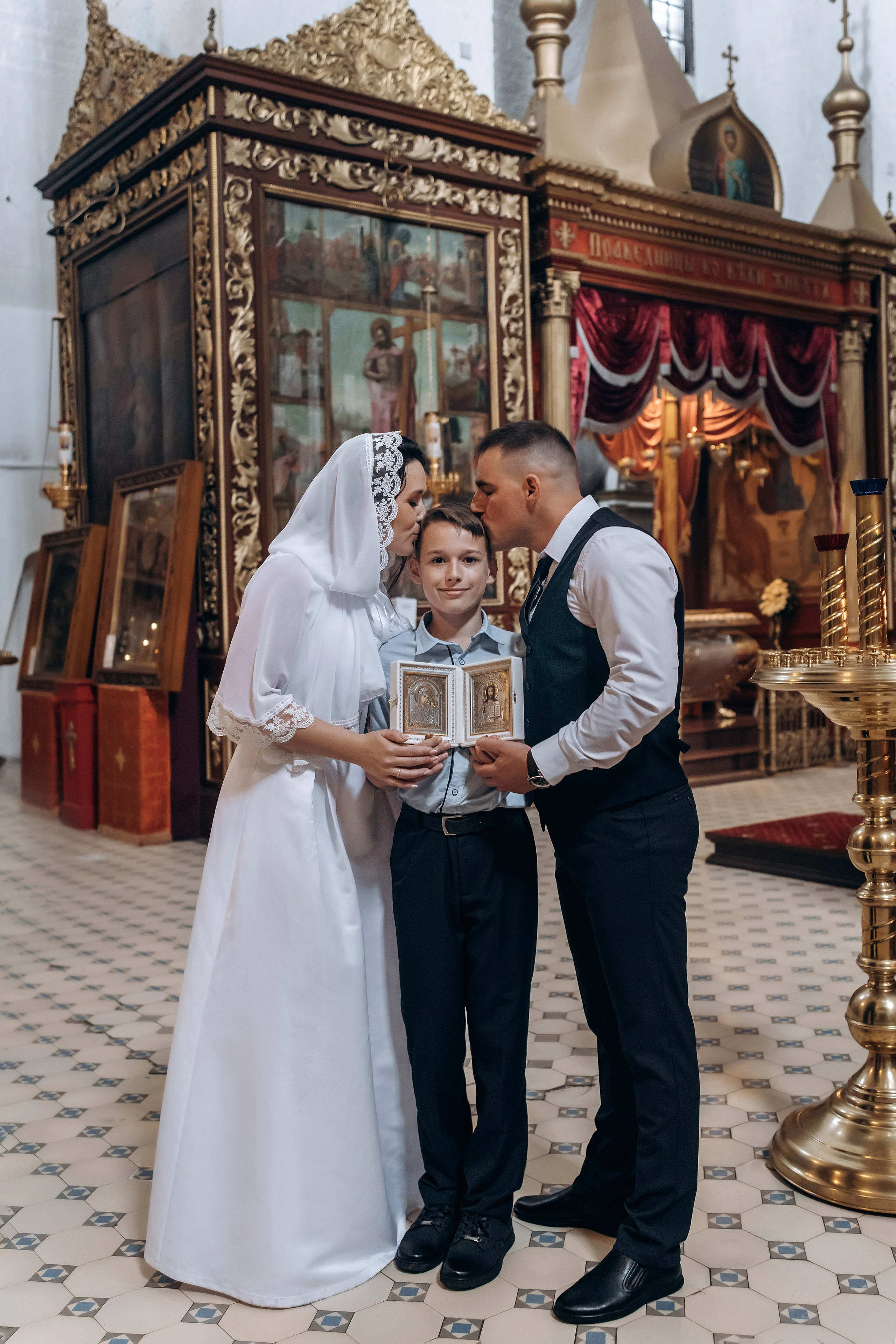 Венчание Николая и Анны. Фотограф на крещении и венчании Елена Плинер, Псков и Псковская область