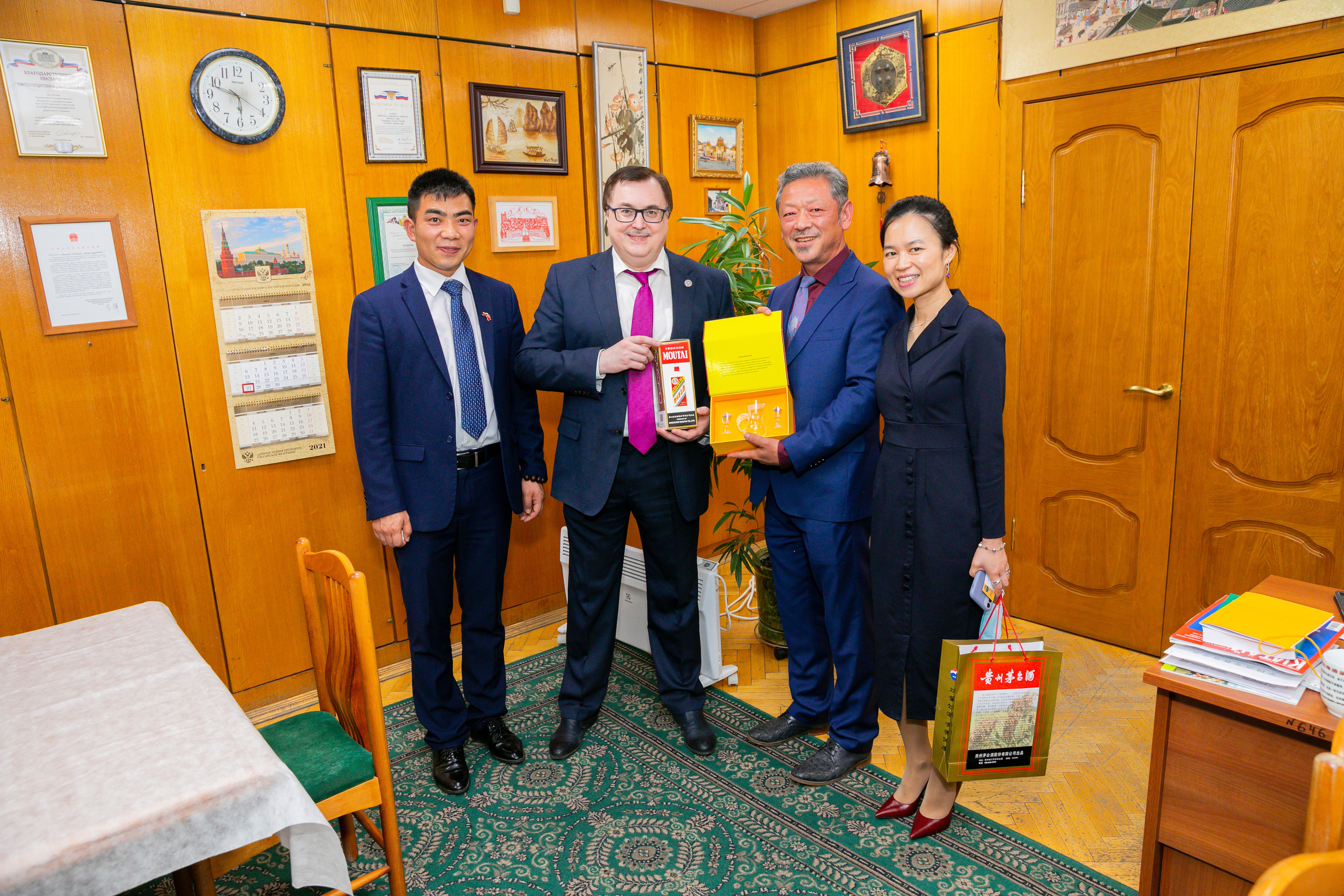 MOUTAI (конференция в институте). Дима Колес / фото и видео съёмка в Москве