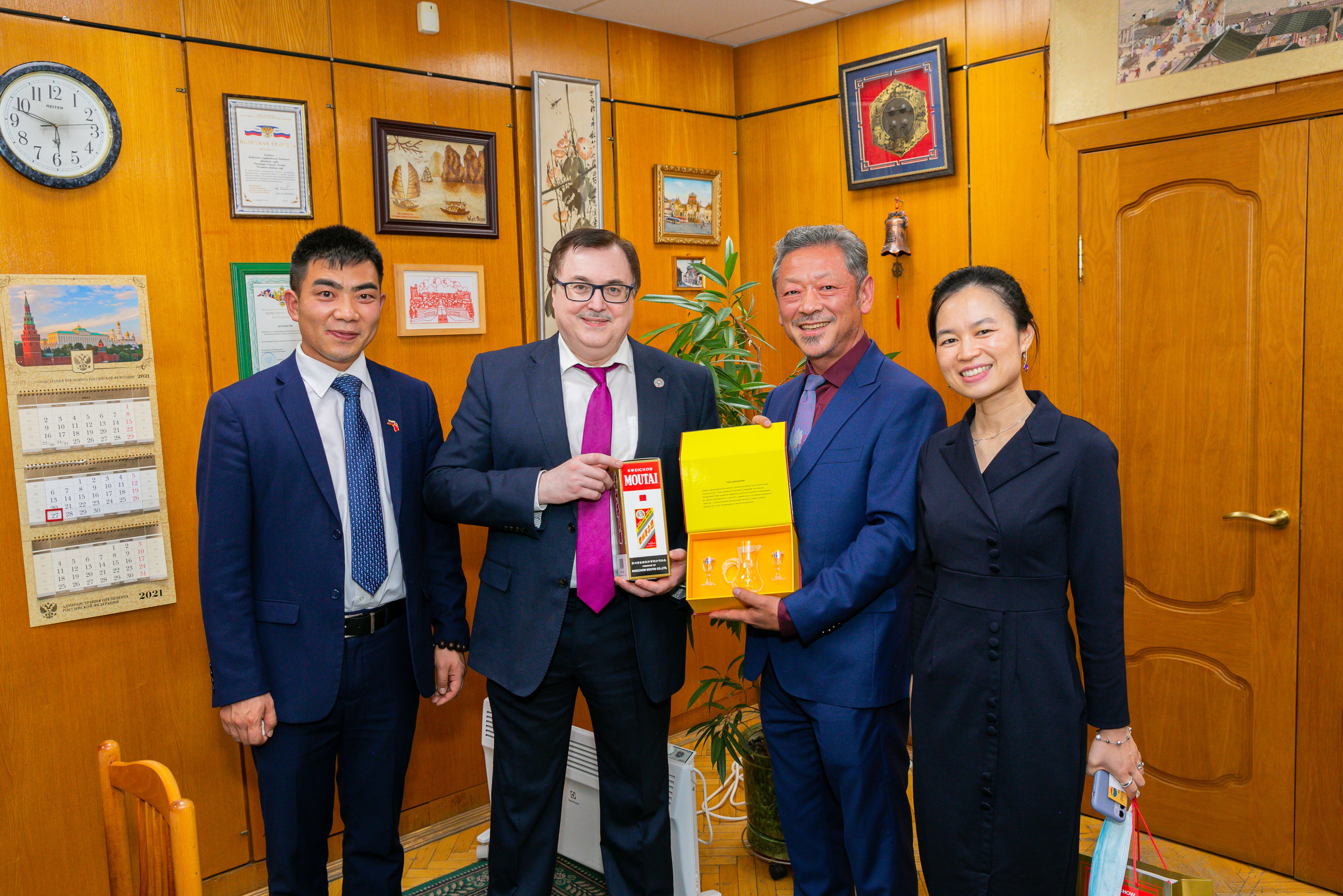 MOUTAI (конференция в институте). Дима Колес / фото и видео съёмка в Москве