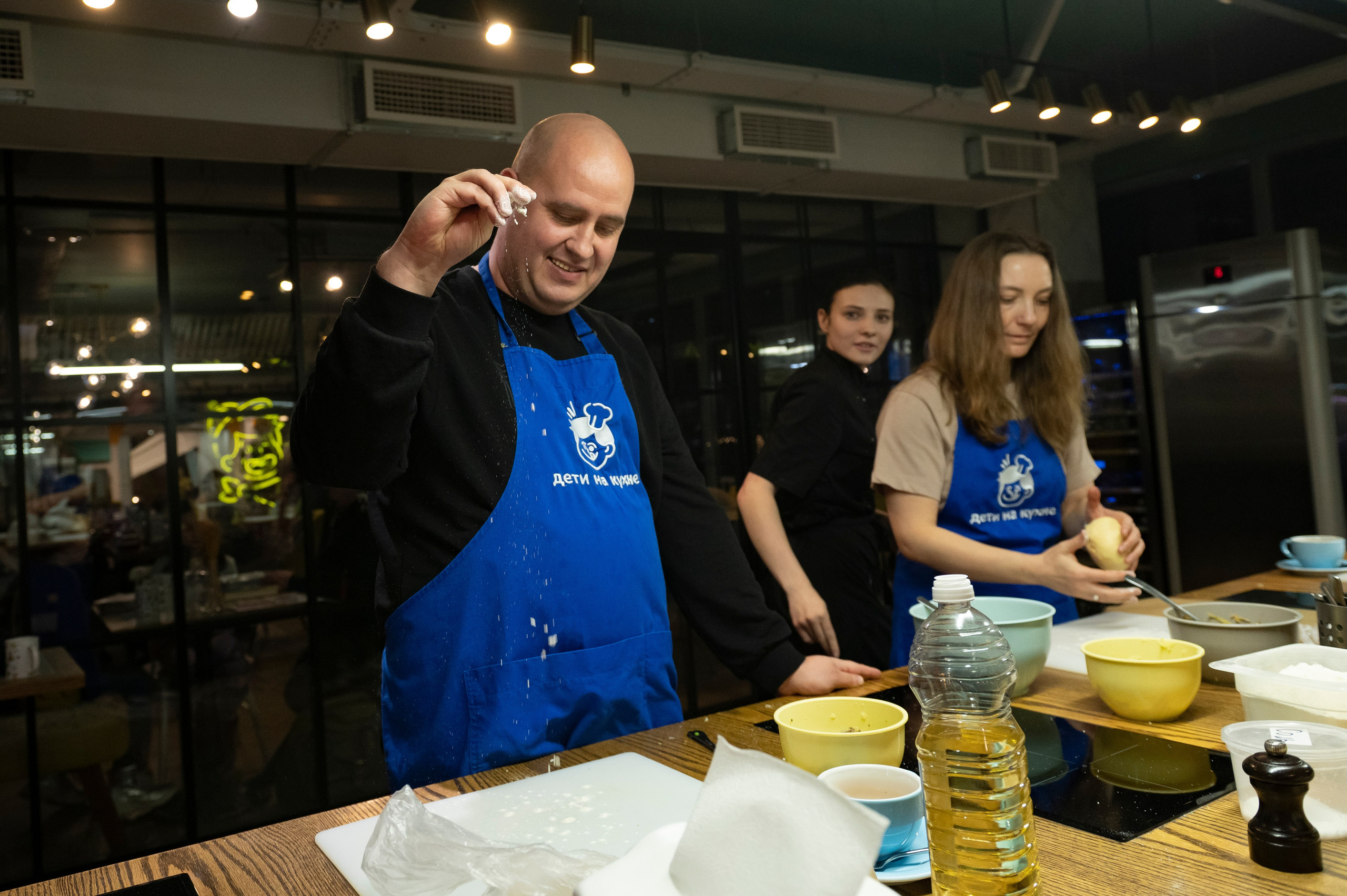 «Добро на кухне» — благотворительная акция. Serg PG Photography — репортажная фотосъемка в Петербурге