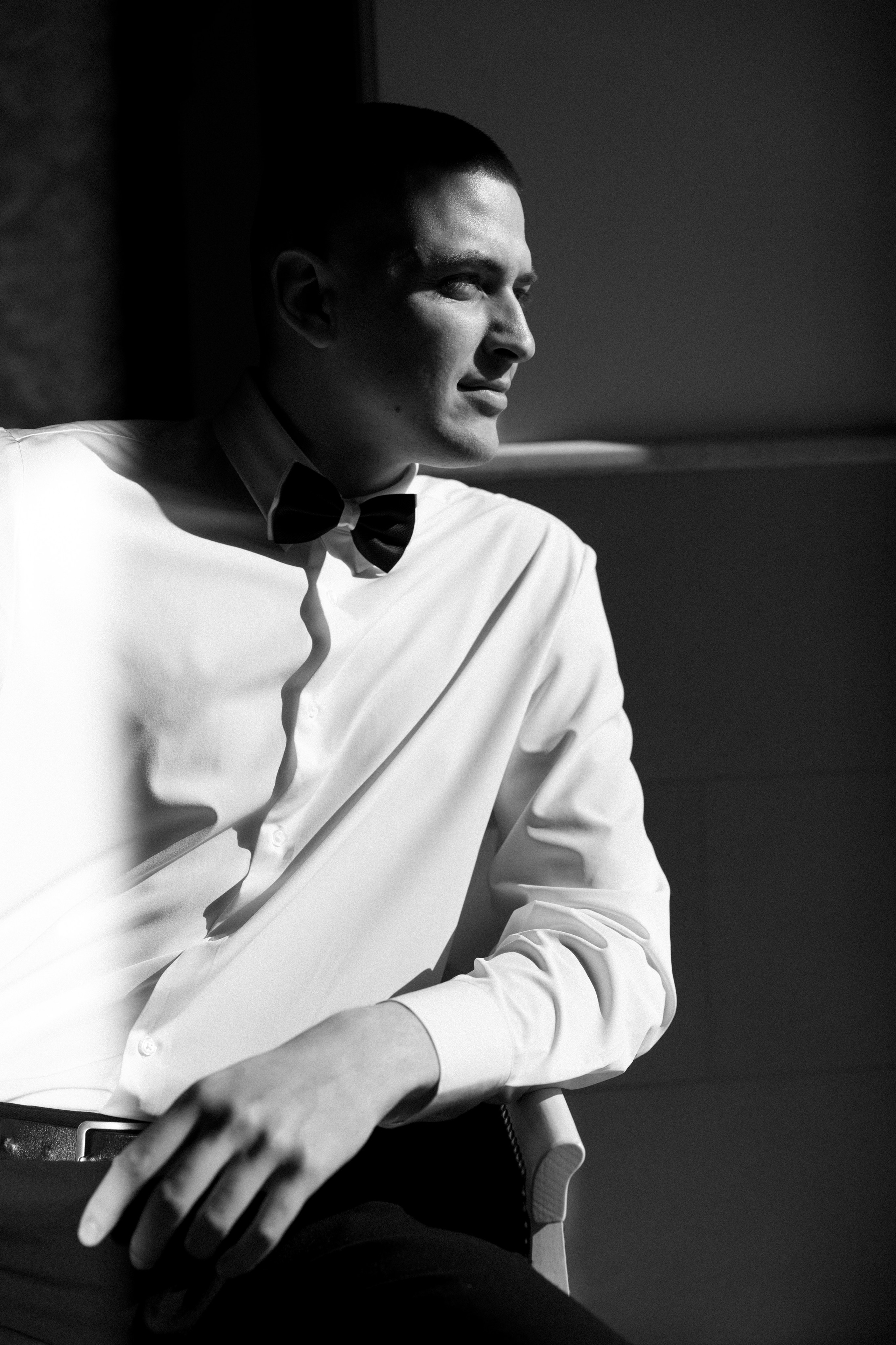 Никита и Виктория сборы и лавстори. Меня зовут Александр Литвинчук и я свадебный фотограф в Саратове