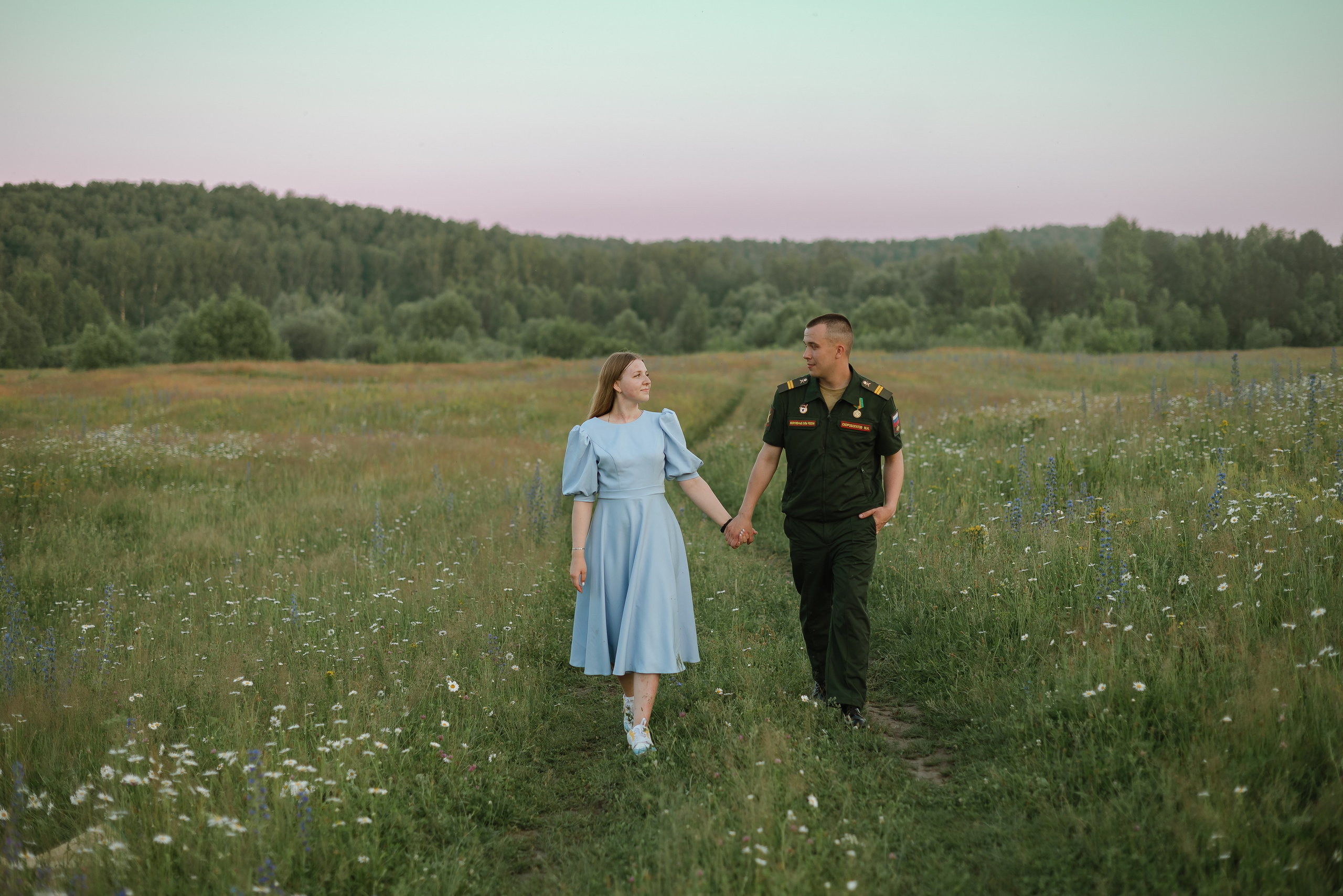 Семейная фотосессия на природе. Свадебный, семейный и школьный фотограф в Бийске Ксения Мамаева