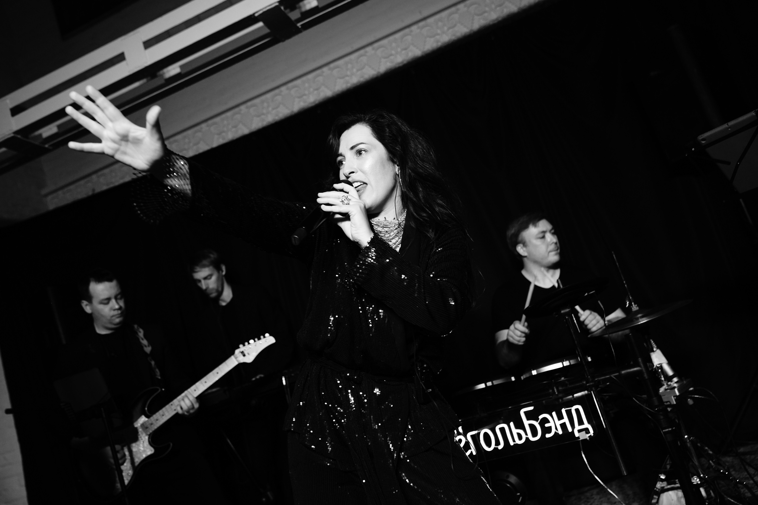 • чёрно-белый репортаж. Фотограф, индивидуальные женские, мужские фотосессии в Ростове-на-Дону