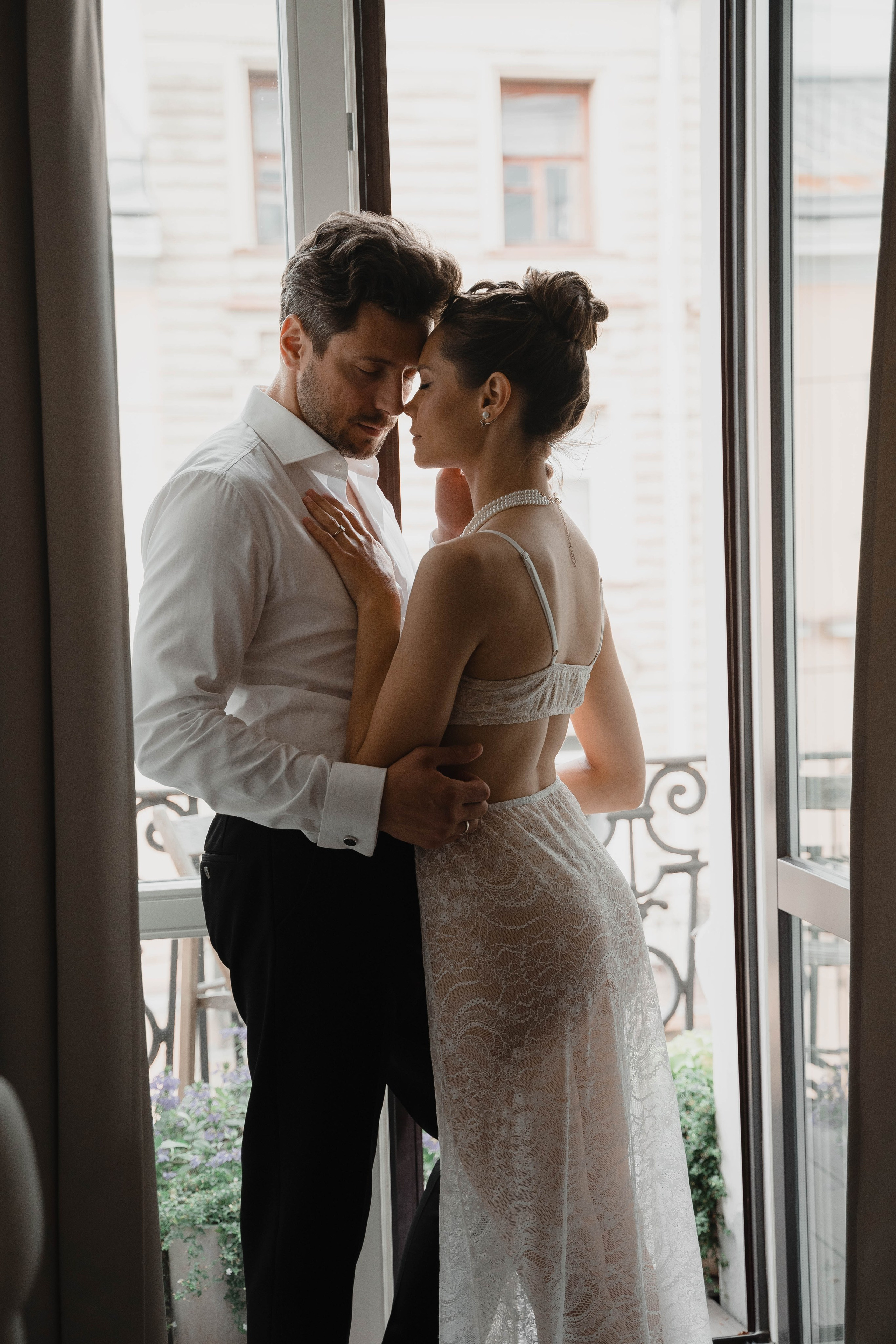 Совместные сборы в одной квартире…. Свадебный фотограф Казань Анастасия Доле