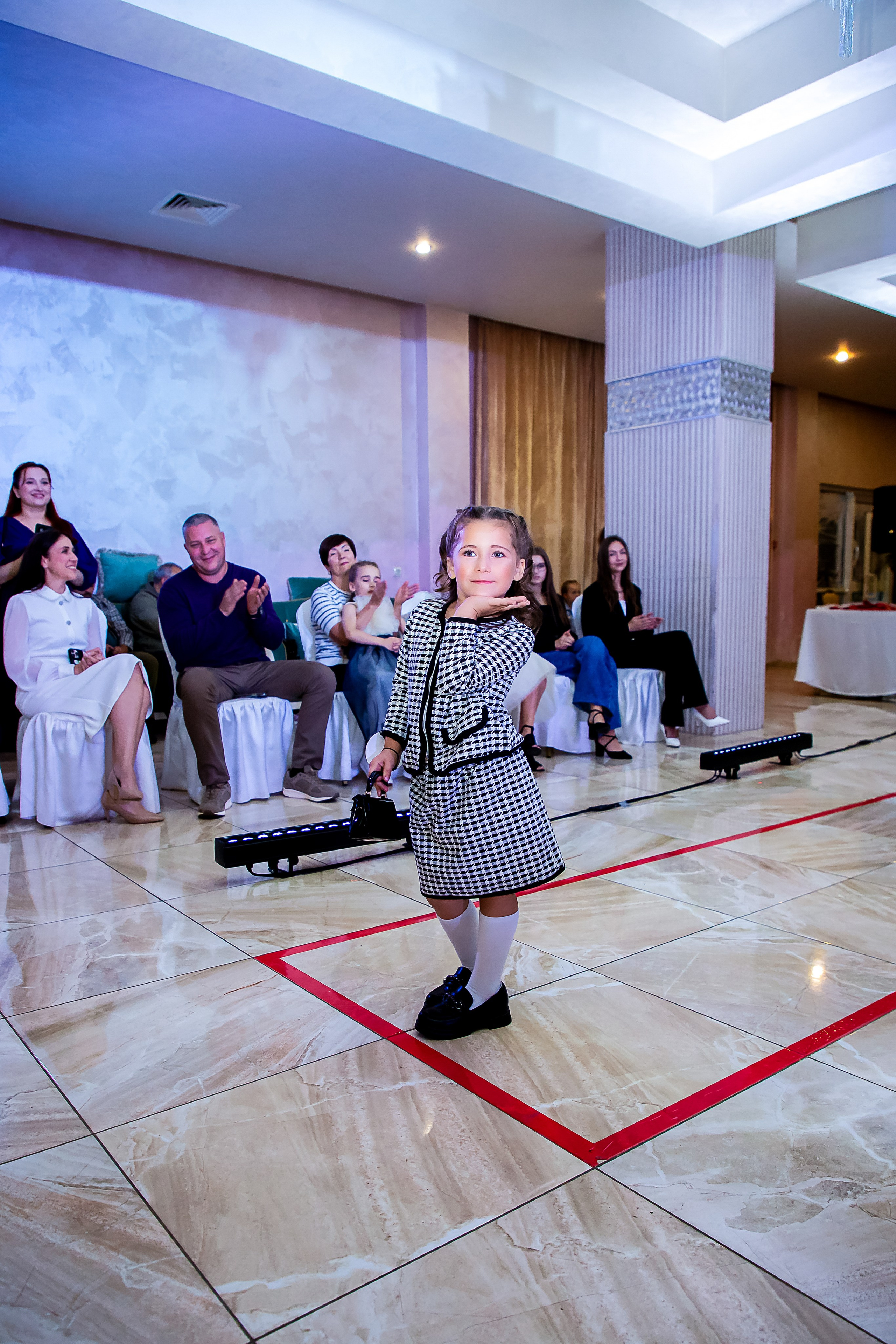 ЮНЫЕ КОРОЛЬ И КОРОЛЕВА 👑. Https://malovafoto.ru