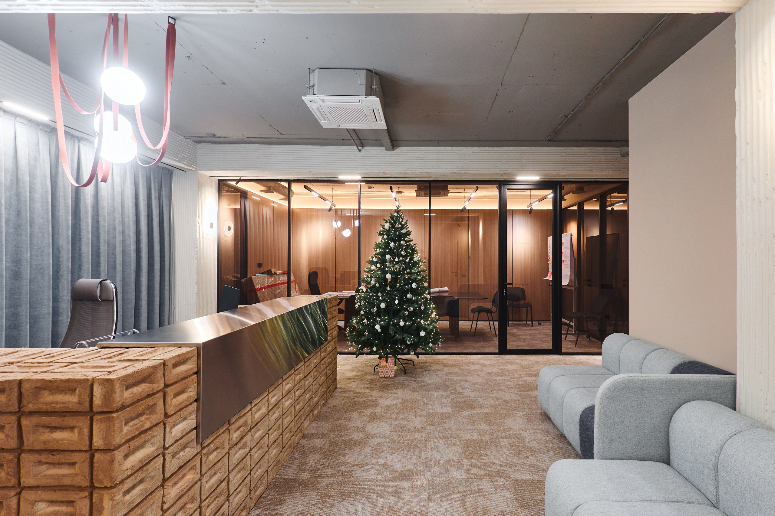 Офис ТОЛК. Бизнес портрет Аэросъемка Интерьерная съемка Тюмень