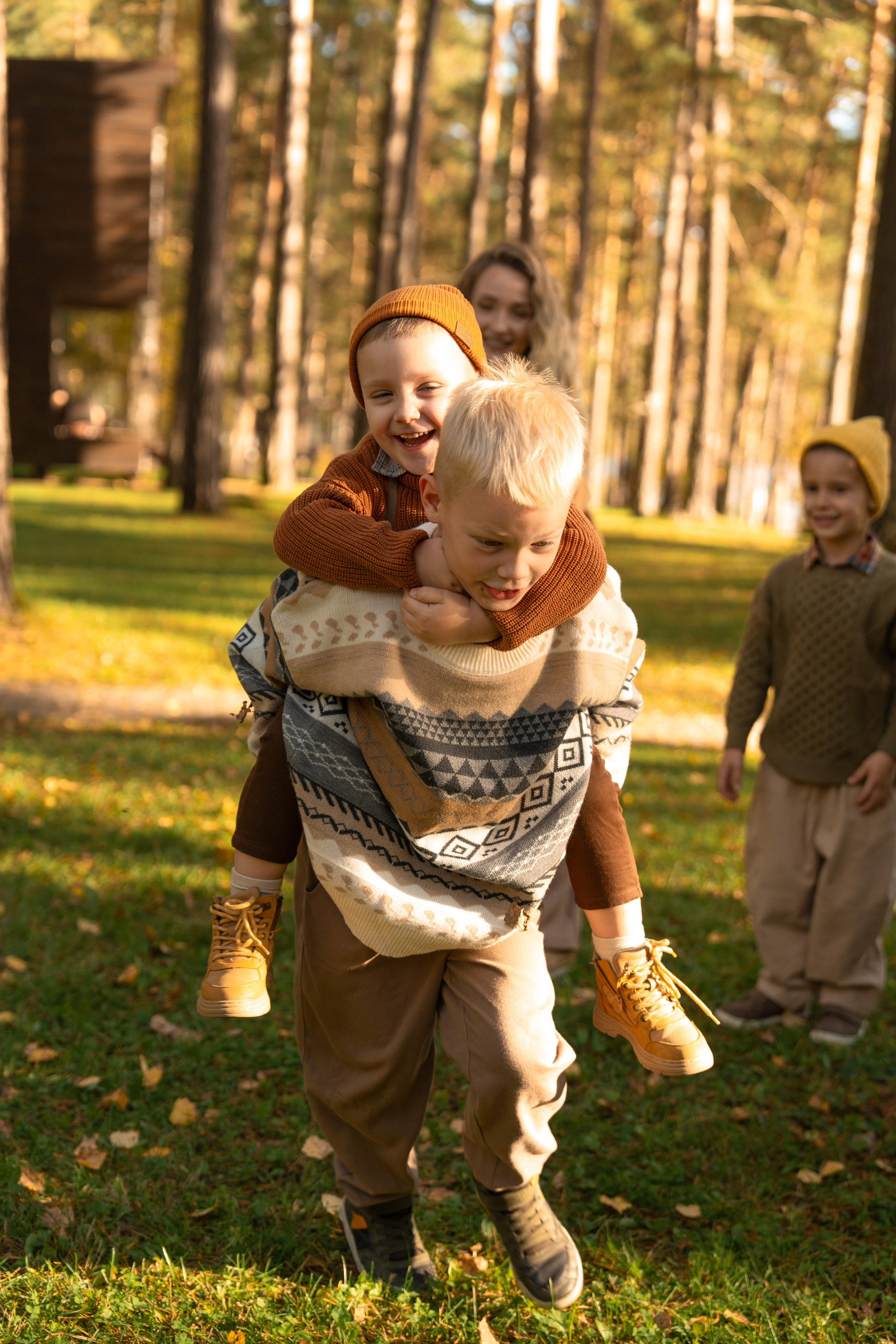 Семейная фотосессия в Москве для большой семьи. Свадебный фотограф в Москве Анна Полушина
