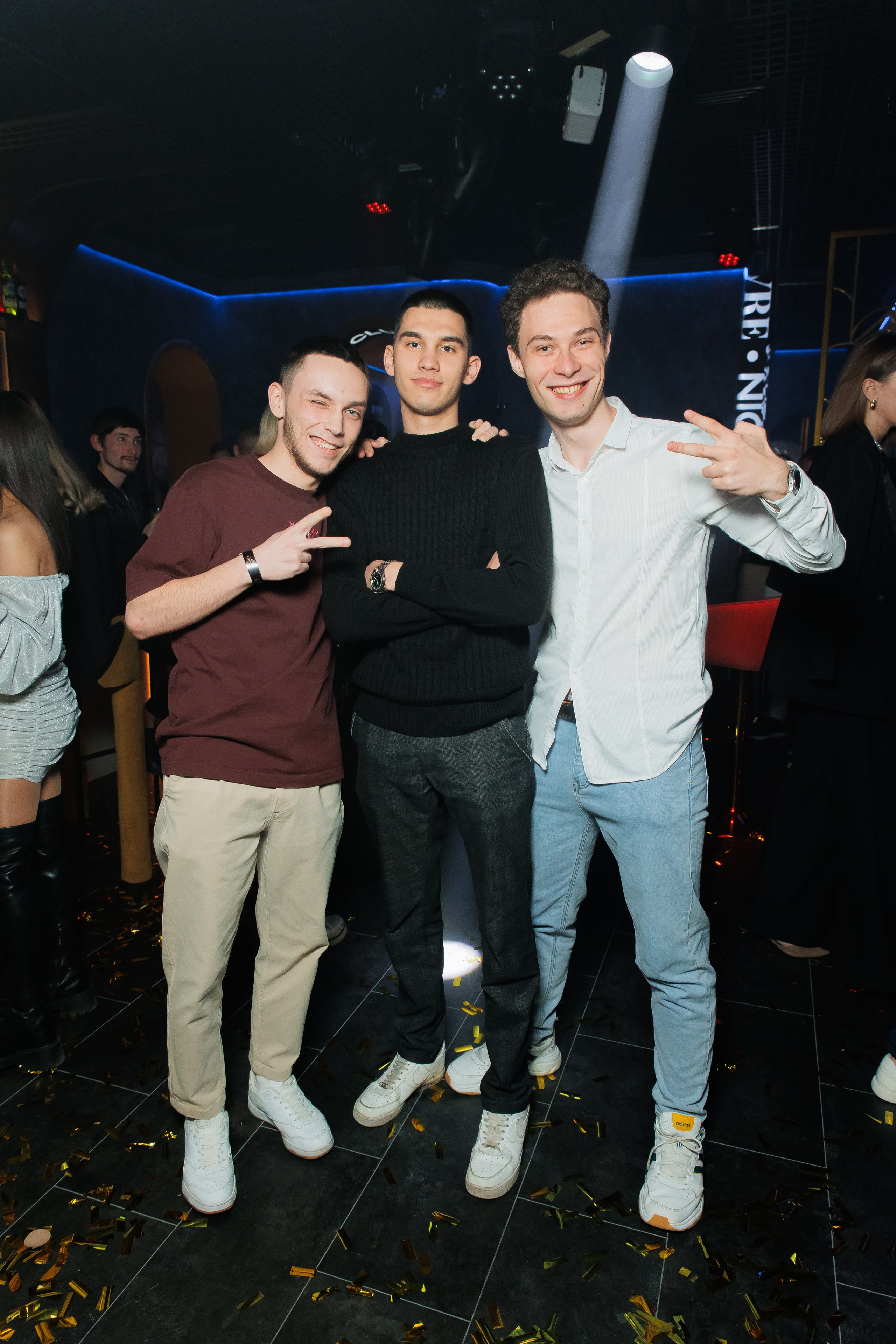 ЛУВР [Открытие Ночного клуба]. СВОИ. ФОТООТЧЕТЫ-СОБЫТИЯ-МЕСТА