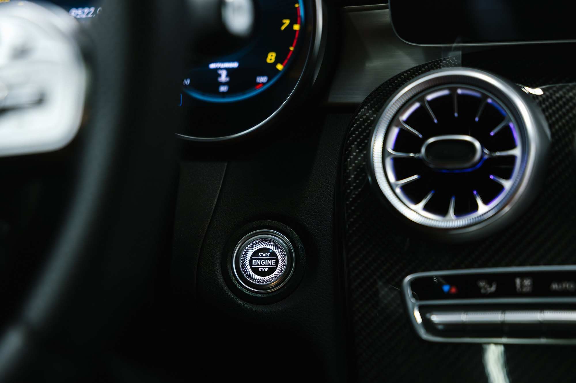 Mercedes-Benz C-класс AMG 2.0 AT, 2023, 9 450 км. Автосалон «Х-Авто»