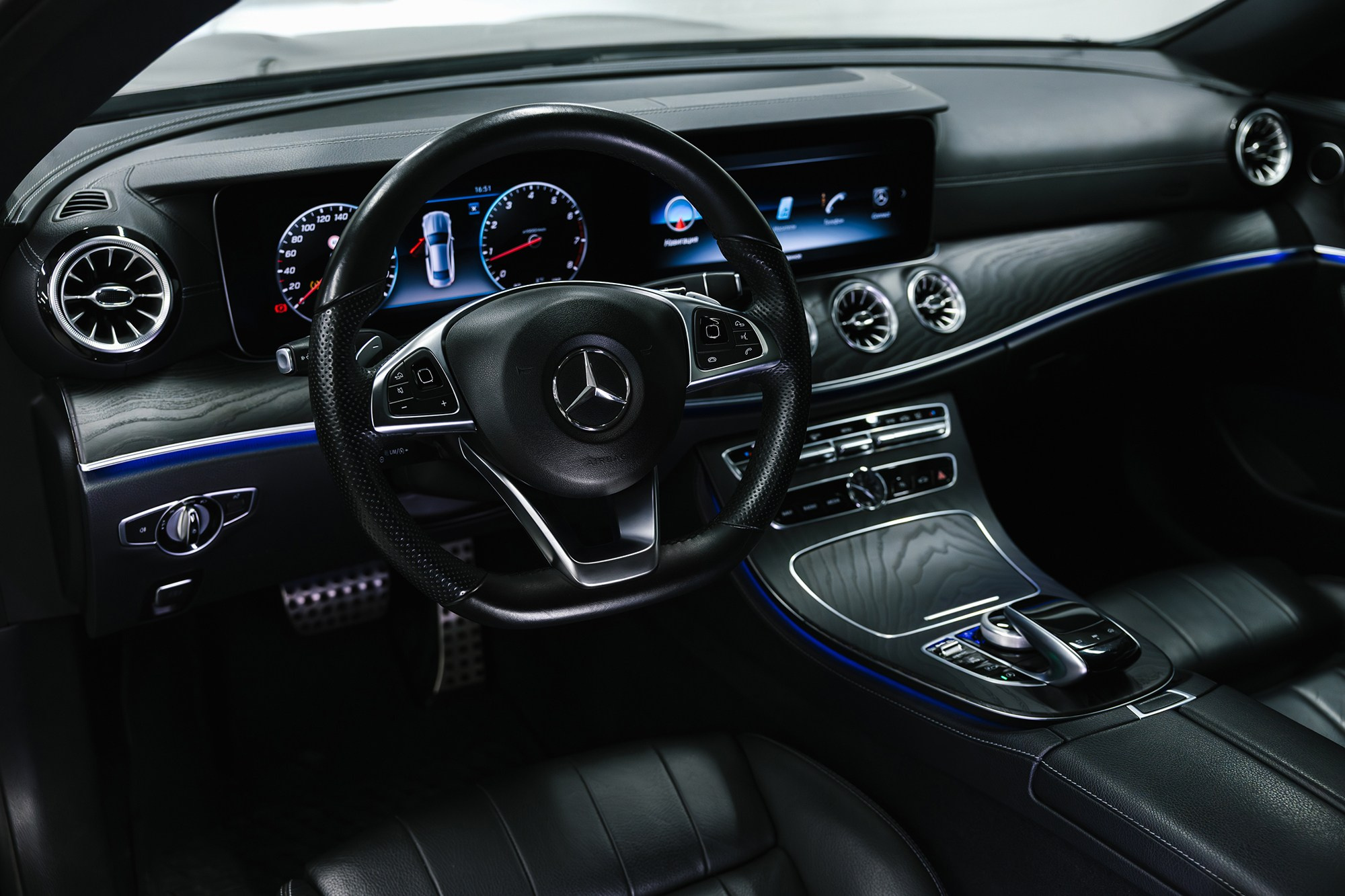 Mercedes-Benz E-класс 2.0 AT, 2018, 50 500 км. Автосалон «Х-Авто»