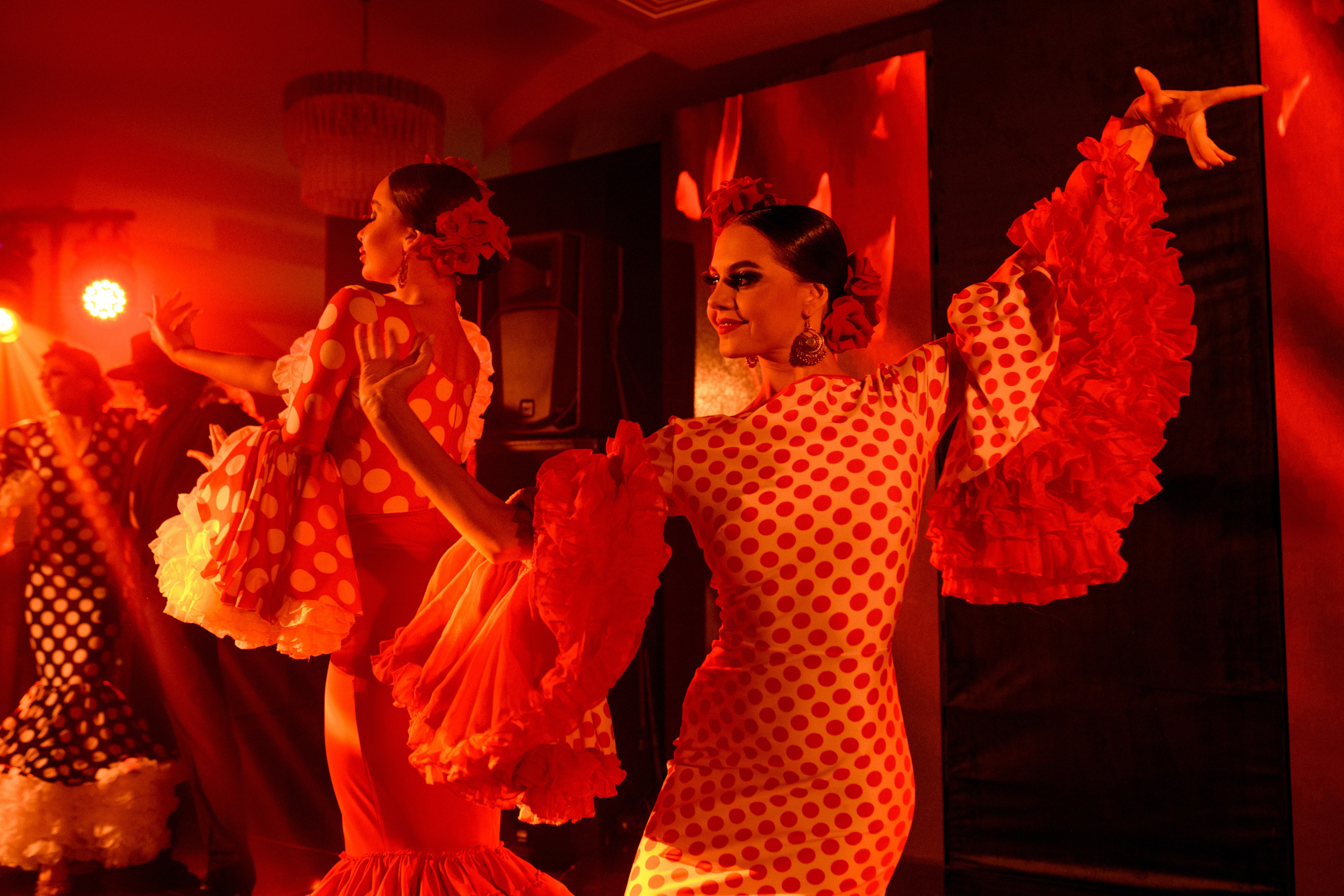 MORE AMORE EVENT HALL — BIRTHDAY`25. Свадебный фотограф Екатеринбург/Челябинск — Любовь Волохова