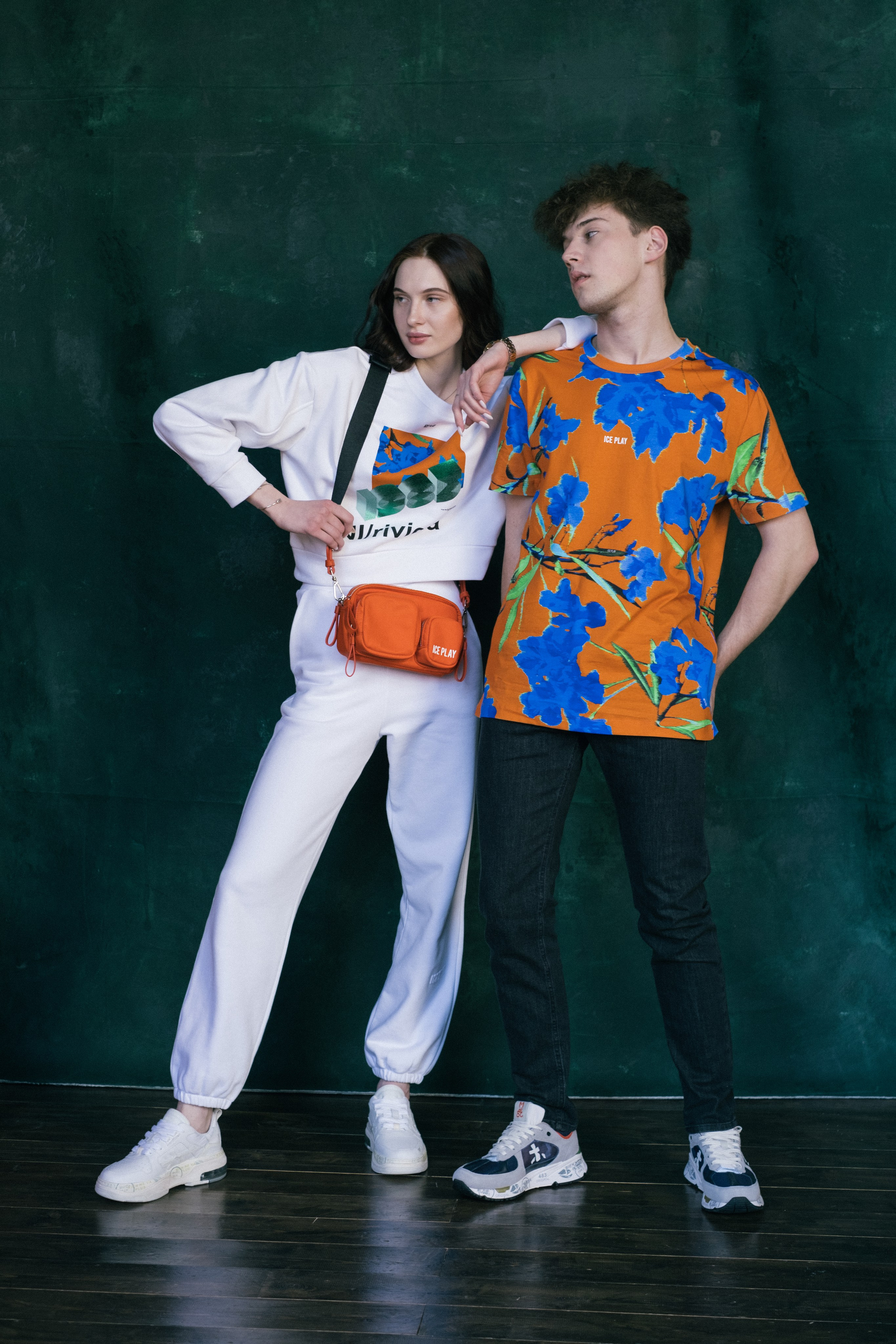 Имиджевая съёмка одежды. Предметный фотограф в Симферополе Антон Катунин