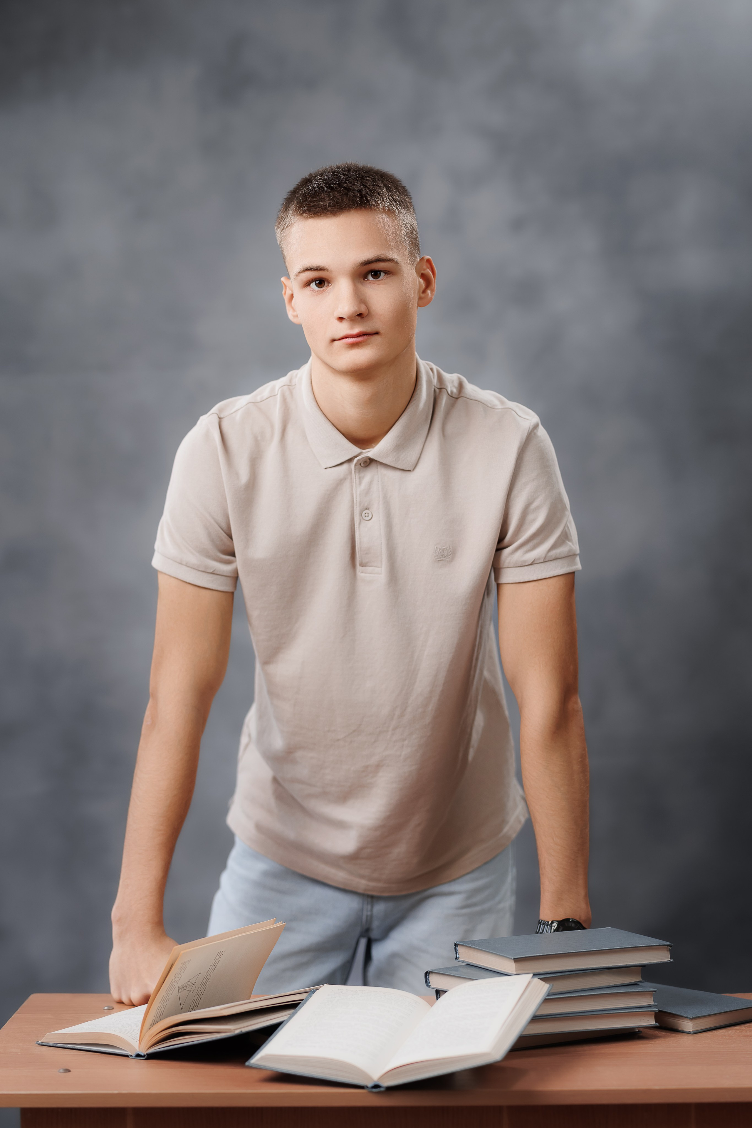 Портреты на однотонном фоне. Семейный и детский фотограф Комина Елена, Власиха, Одинцово